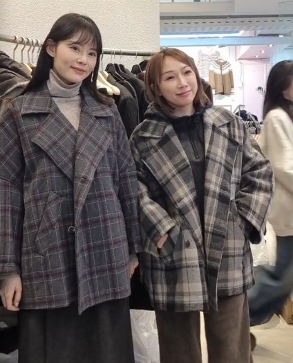 1L5435 冬日格仔混色寬袖外套 *特價* (優惠碼同充值購物金不適用)