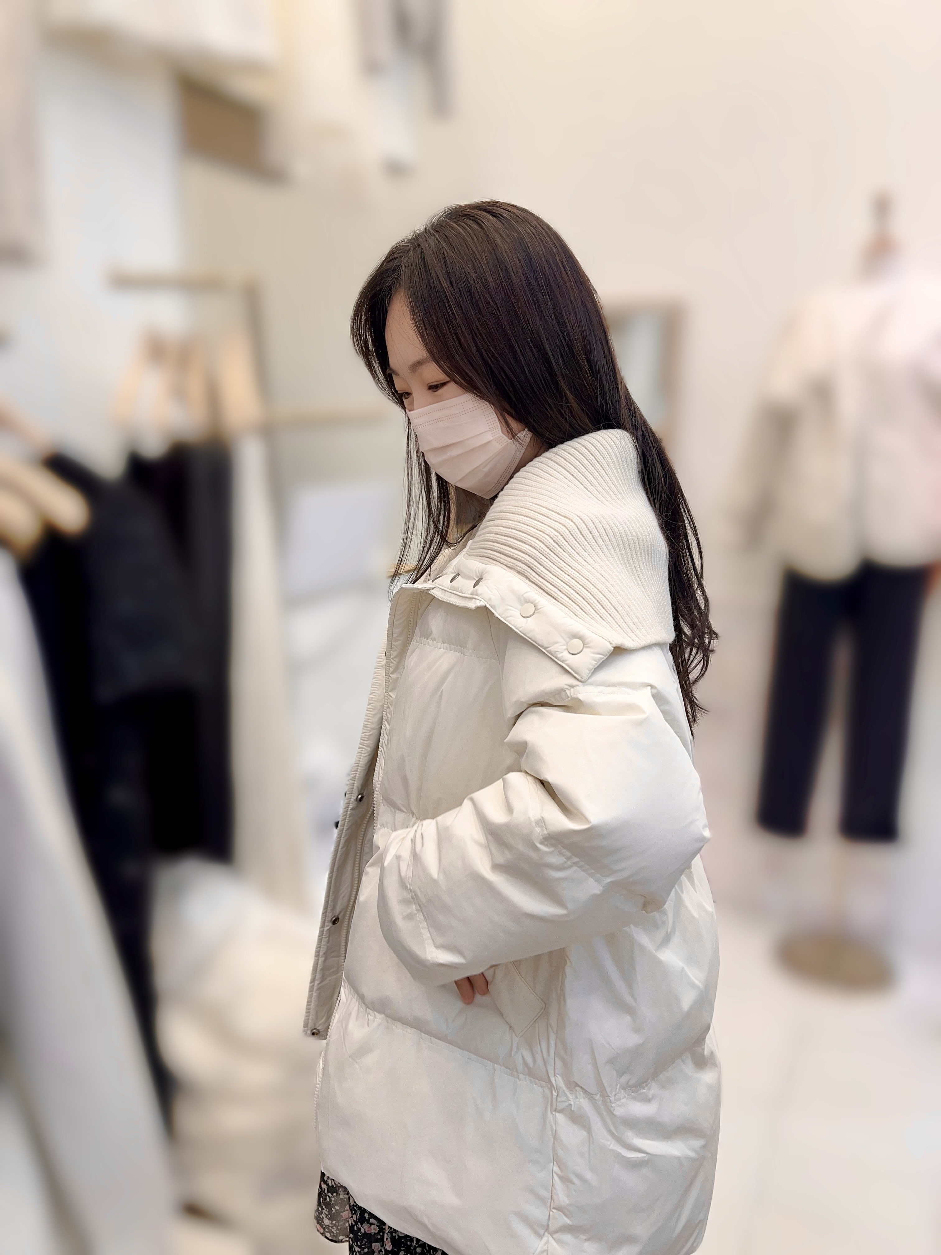 (現貨) SY11   米白長身輕身鴨絨   胸46 長 29.5  HIP48  $ 899 [一口價] 100 %羽絨