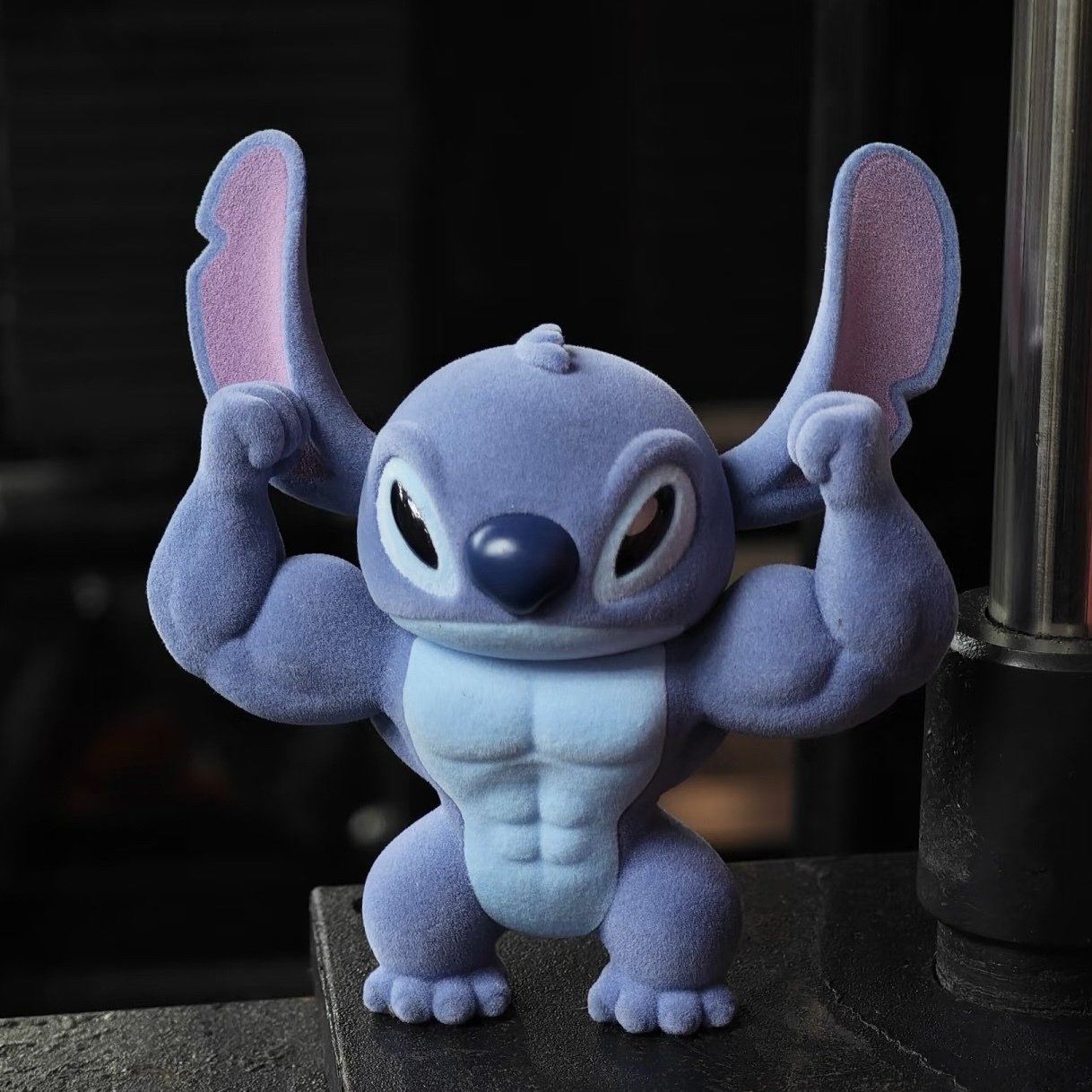 《52TOYS迪士尼史迪奇》決戰鋼圖肌肉公仔