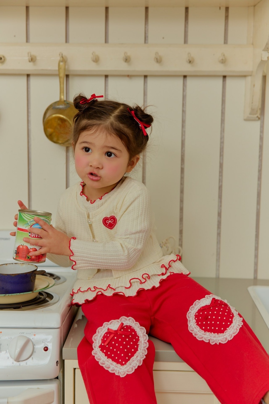 正韓春SERA 三色蕾絲愛心點點長褲