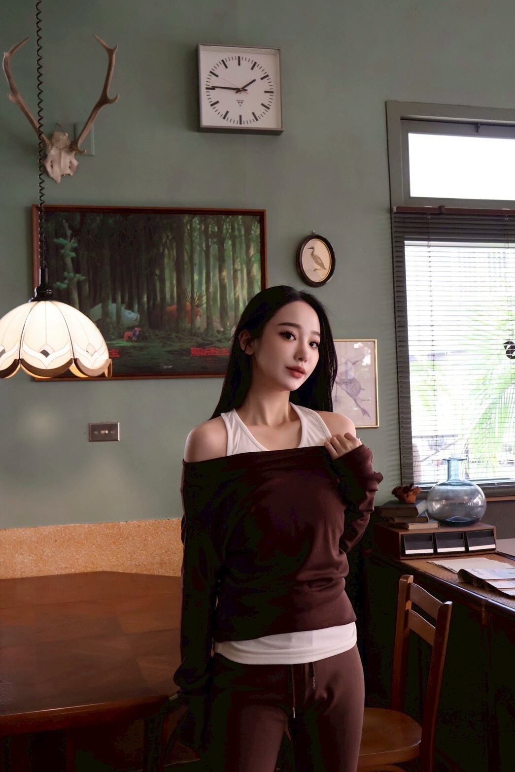 F214夾兩件鎖骨一字衣