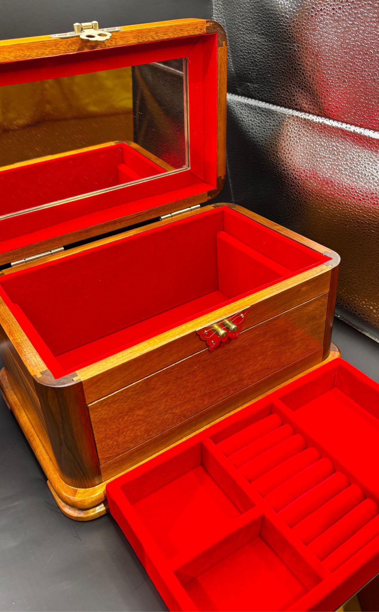 NC260119-H131-E0010#002-金絲楠木法寶盒 送 過膠天師符 (需留中文全名，已包開光，會提供開光視頻，4月頭到貨只限尖沙咀門店自取）