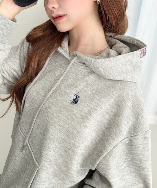 日本🇯🇵連線 Moment+ x U.S. POLO ASSN. 刺繡前口袋設計短版連帽衫 帽T 刺繡 短版 連帽衫 連帽 長袖 4色(任買兩件711免運)/預購