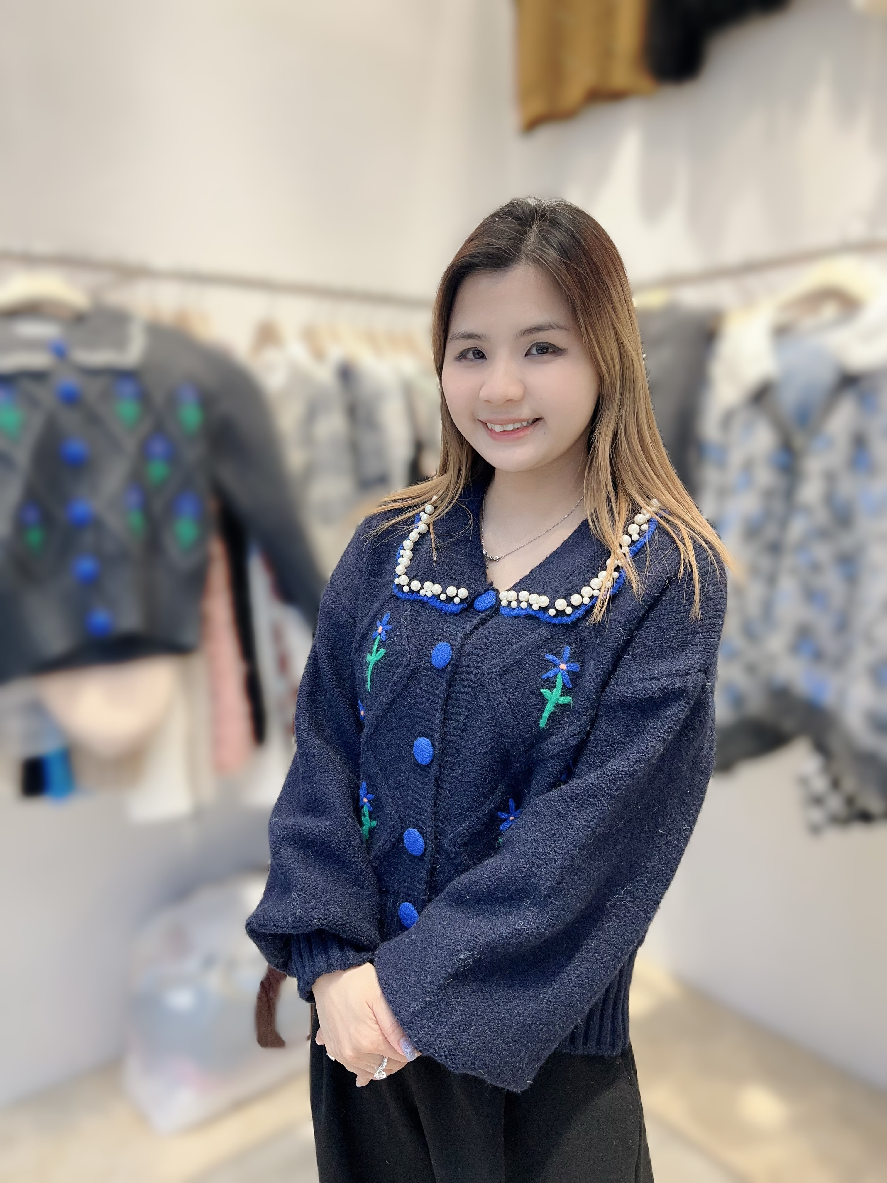 AE12   開胸 羊毛5% 胸42 長21 $459 (一口價)