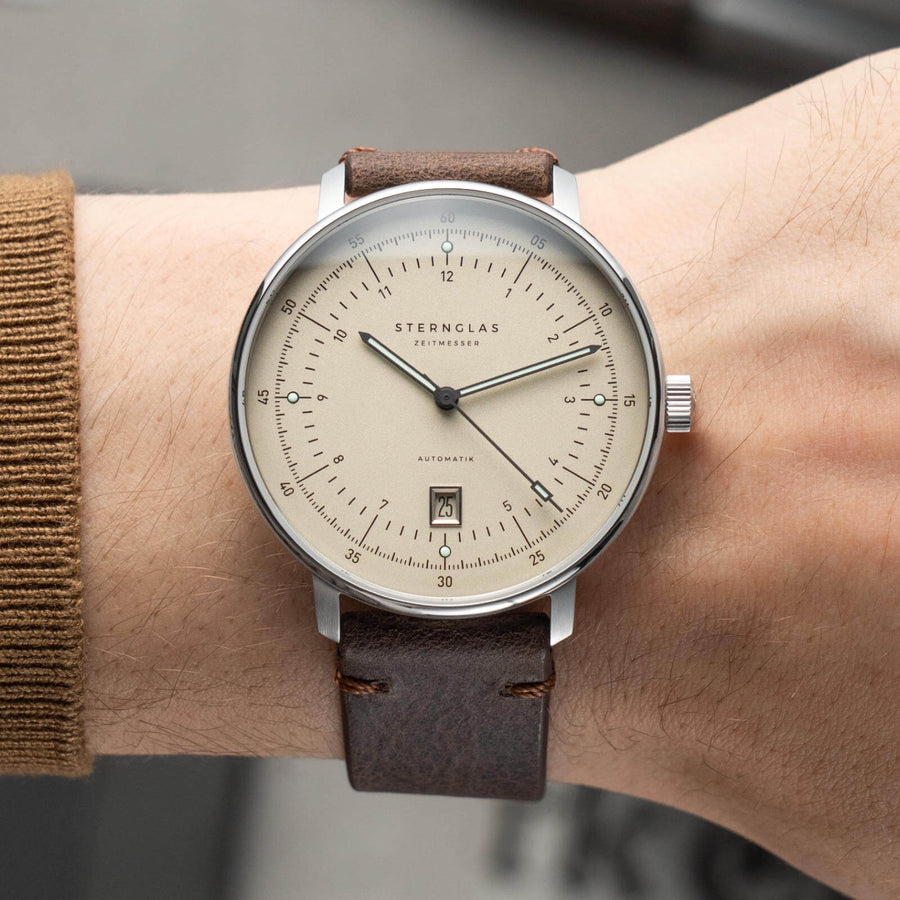 Hamburg Pro - Automatic Alabaster