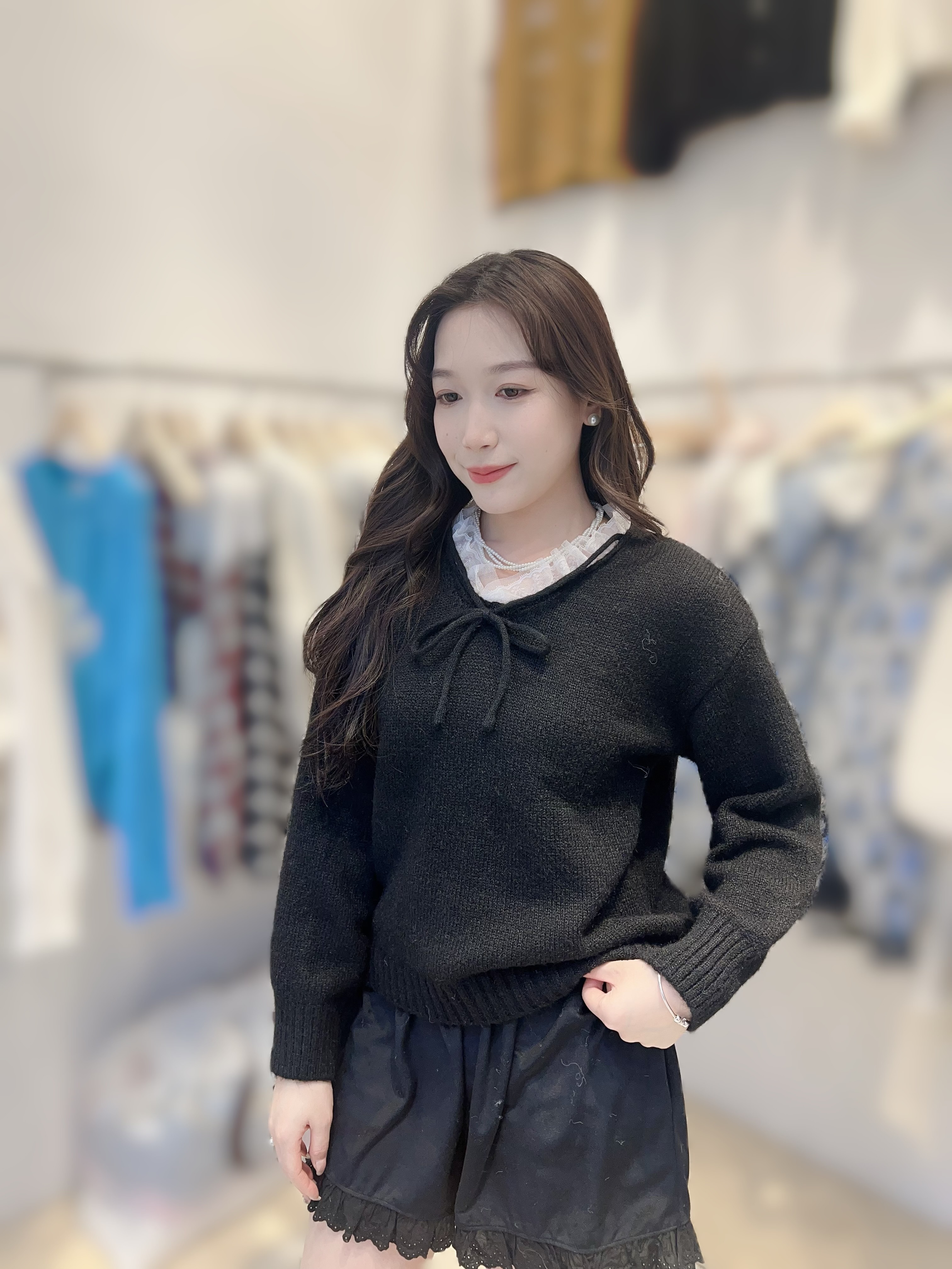 AE05   胸43 長20   $439 (一口價)