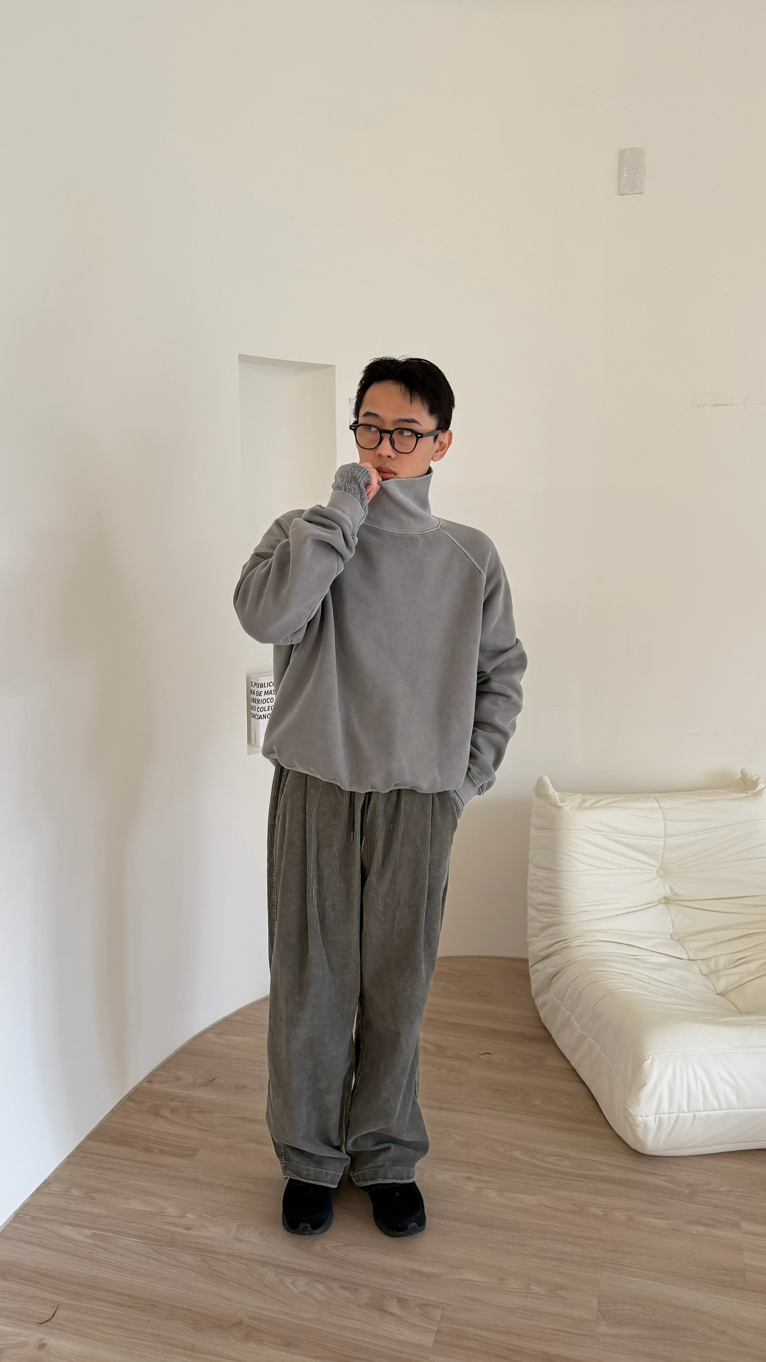 CMF高領刷毛大學Tee