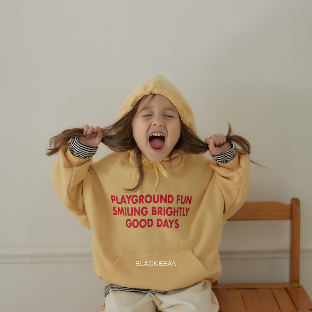 90-120 字母口袋連帽上衣 3色