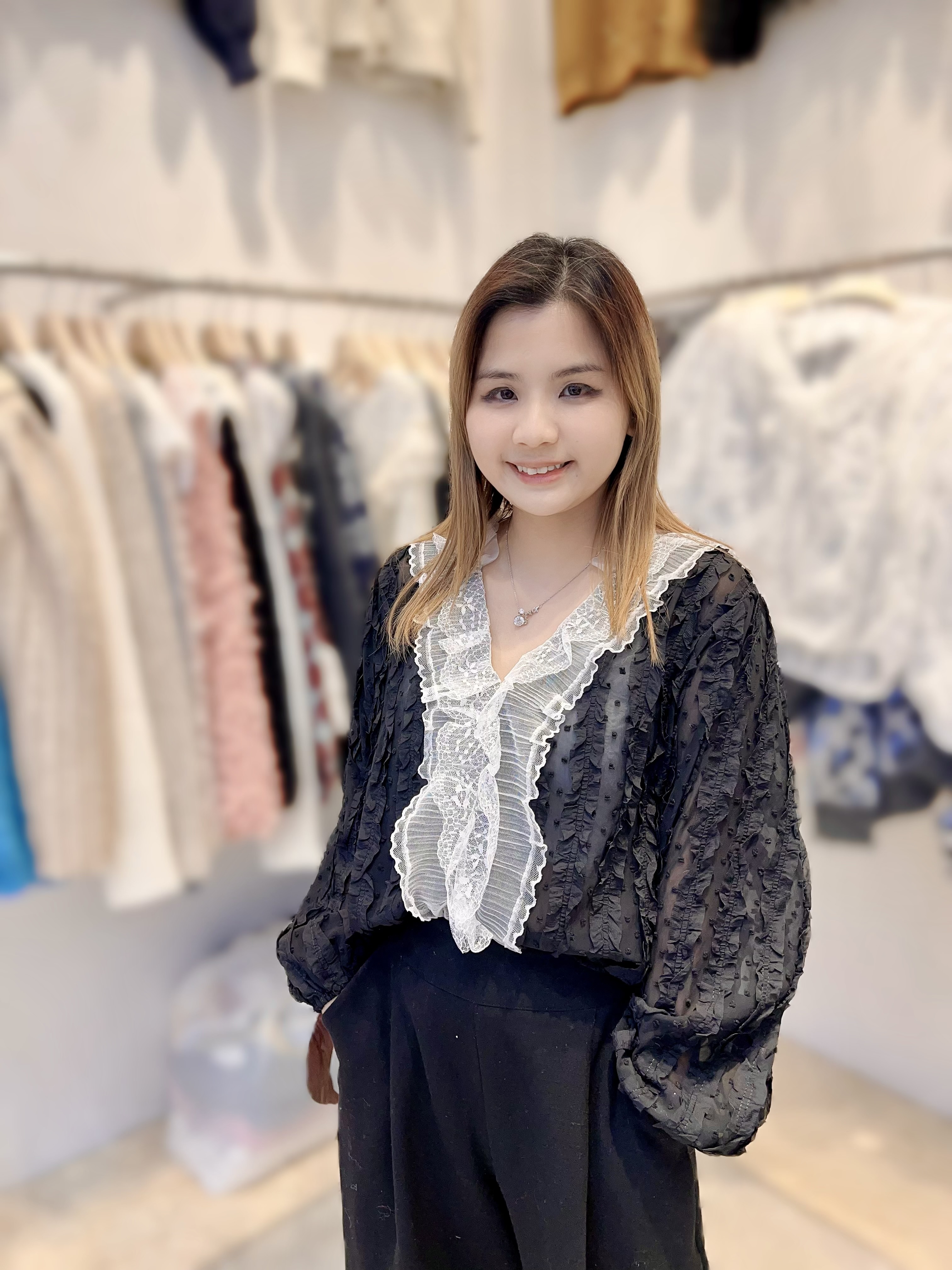 AE04 胸42 長21.5 $479 (一口價)