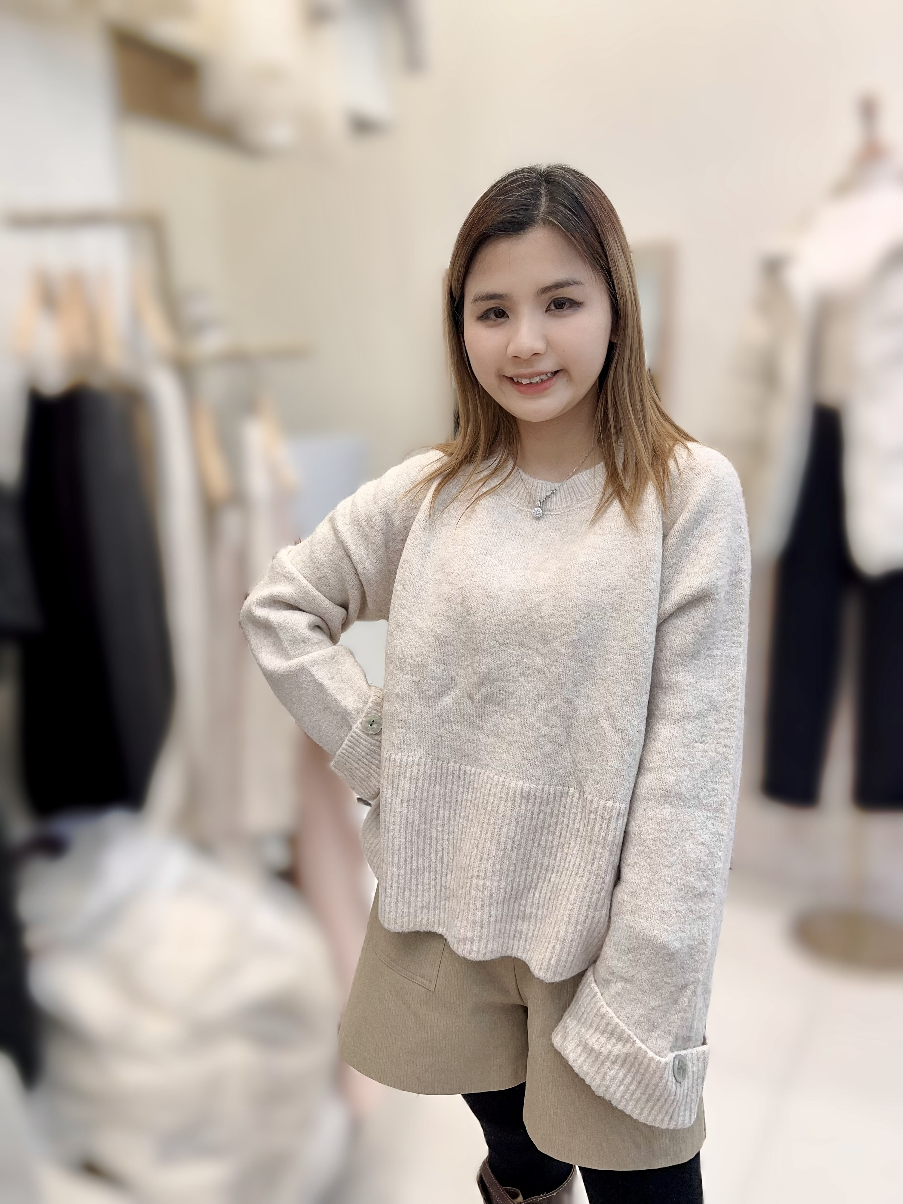 SY25   燕麥色 羊毛30% 胸47-52長 23$399 [一口價]