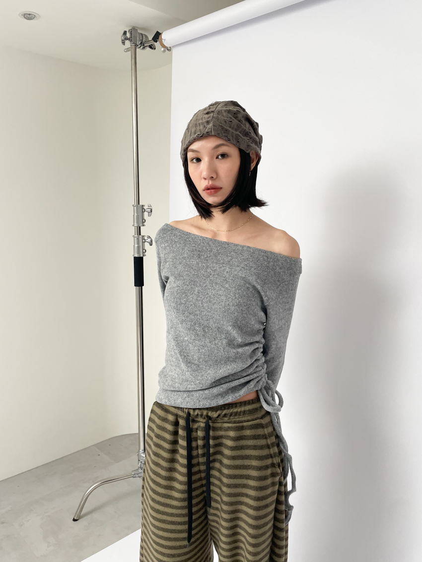 side-drawstring brushed wide-neck top