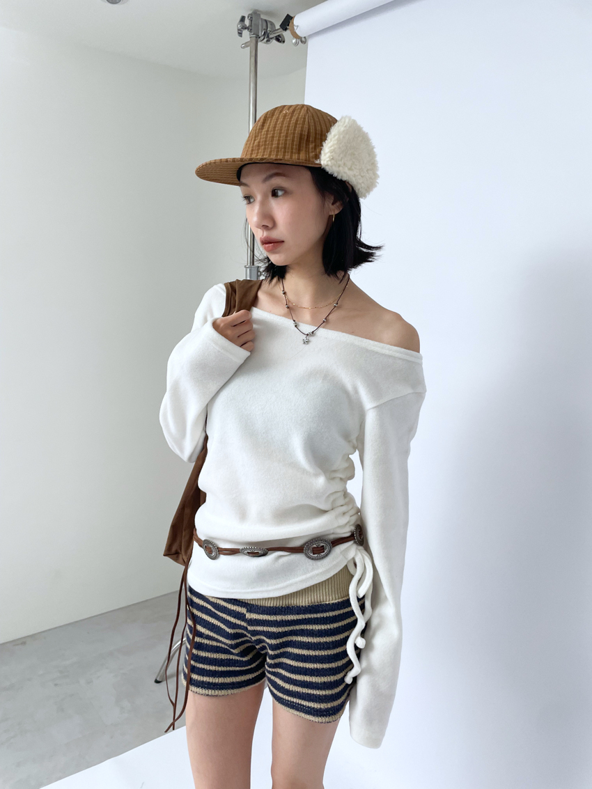 side-drawstring brushed wide-neck top