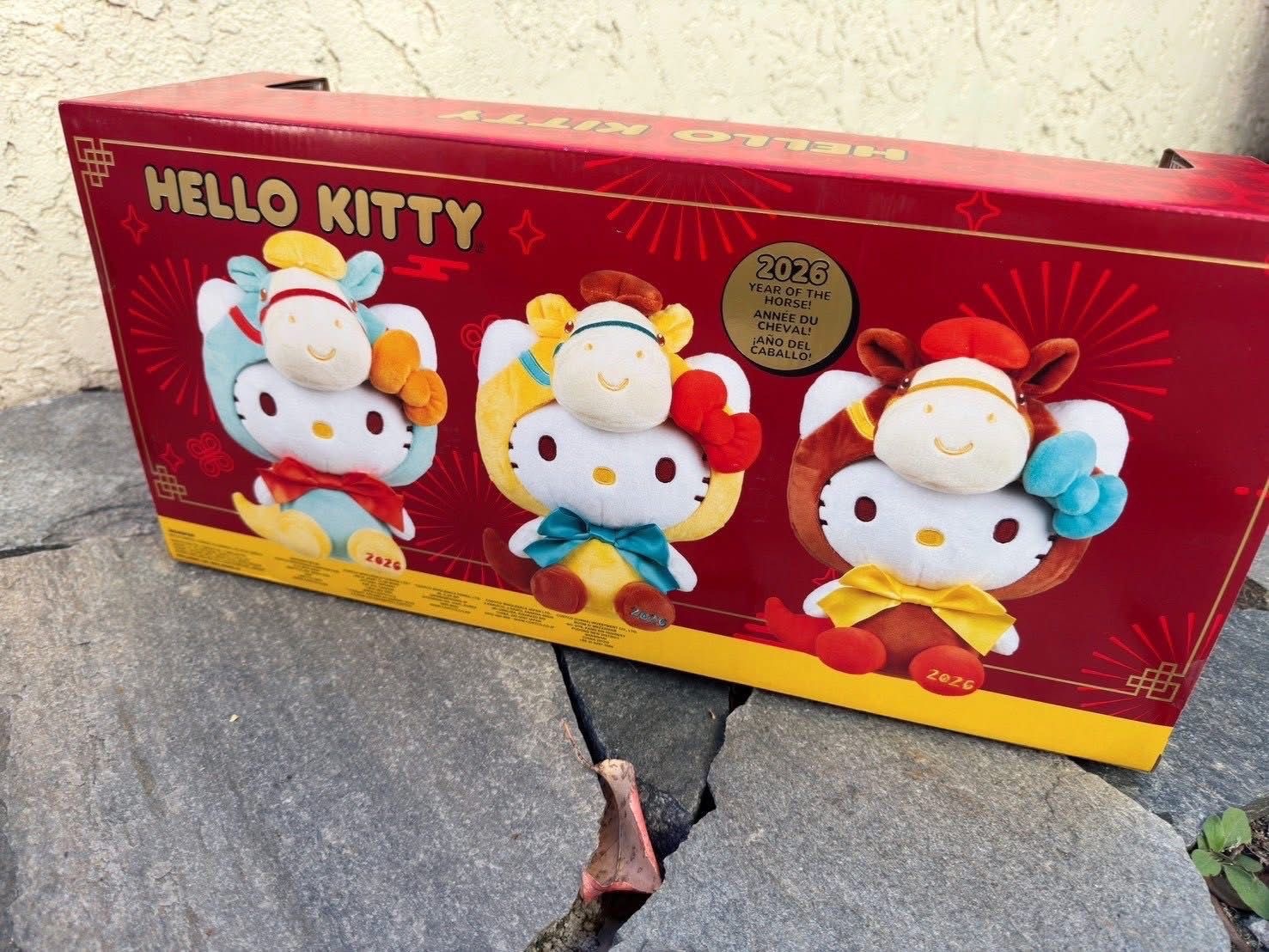 美國直送 Hello Kitty 馬年限定禮盒三入組