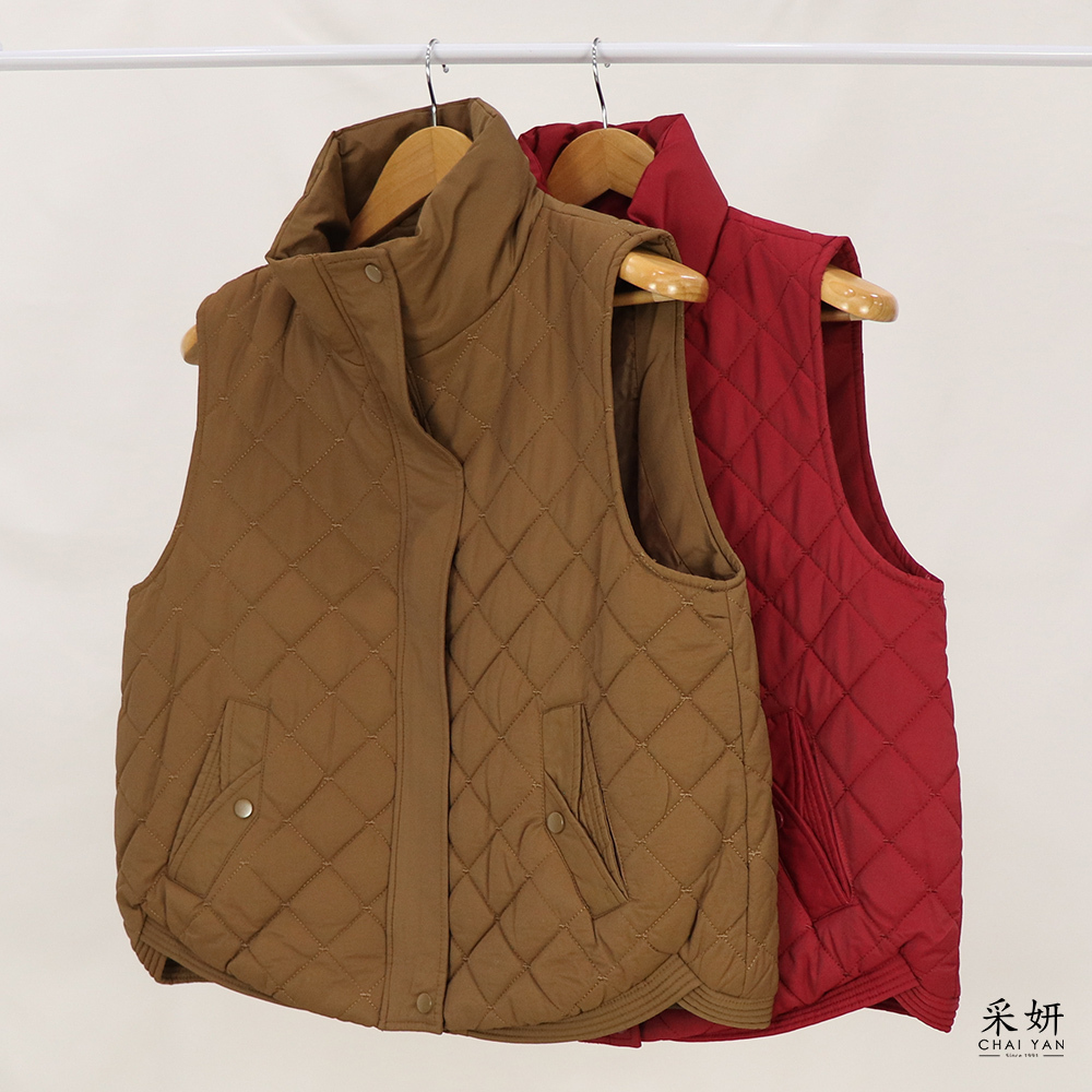 菱形縫線拉鍊弧形立領背心