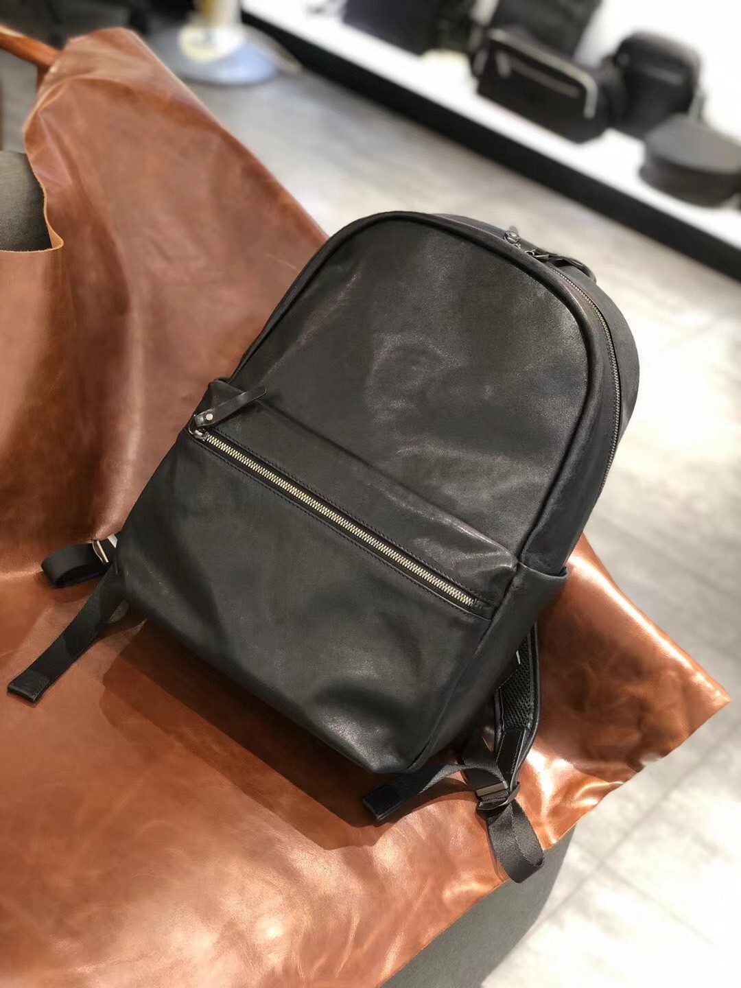 5313 高質感真皮後背包