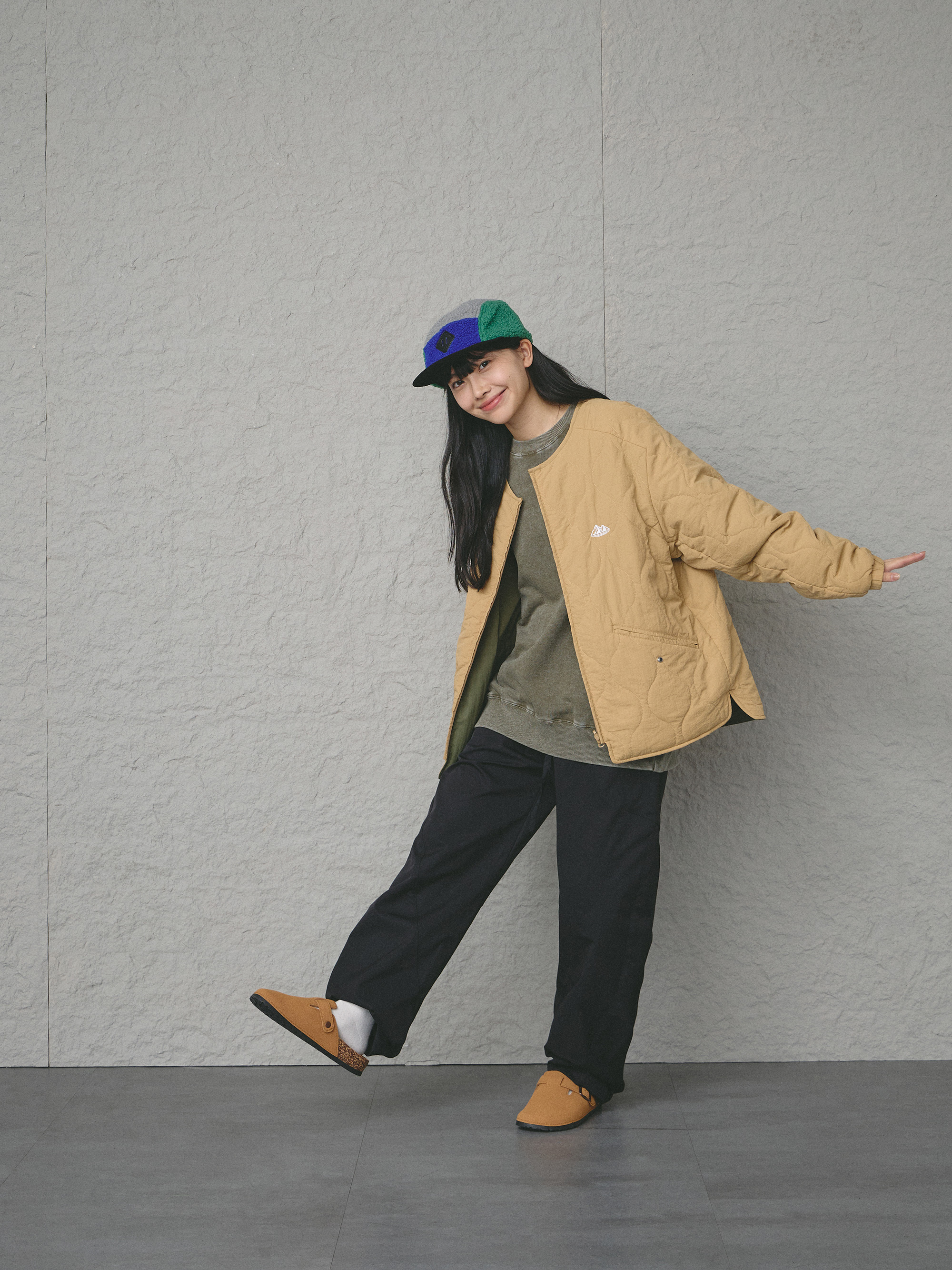 SLOTHFUL 半包拖鞋