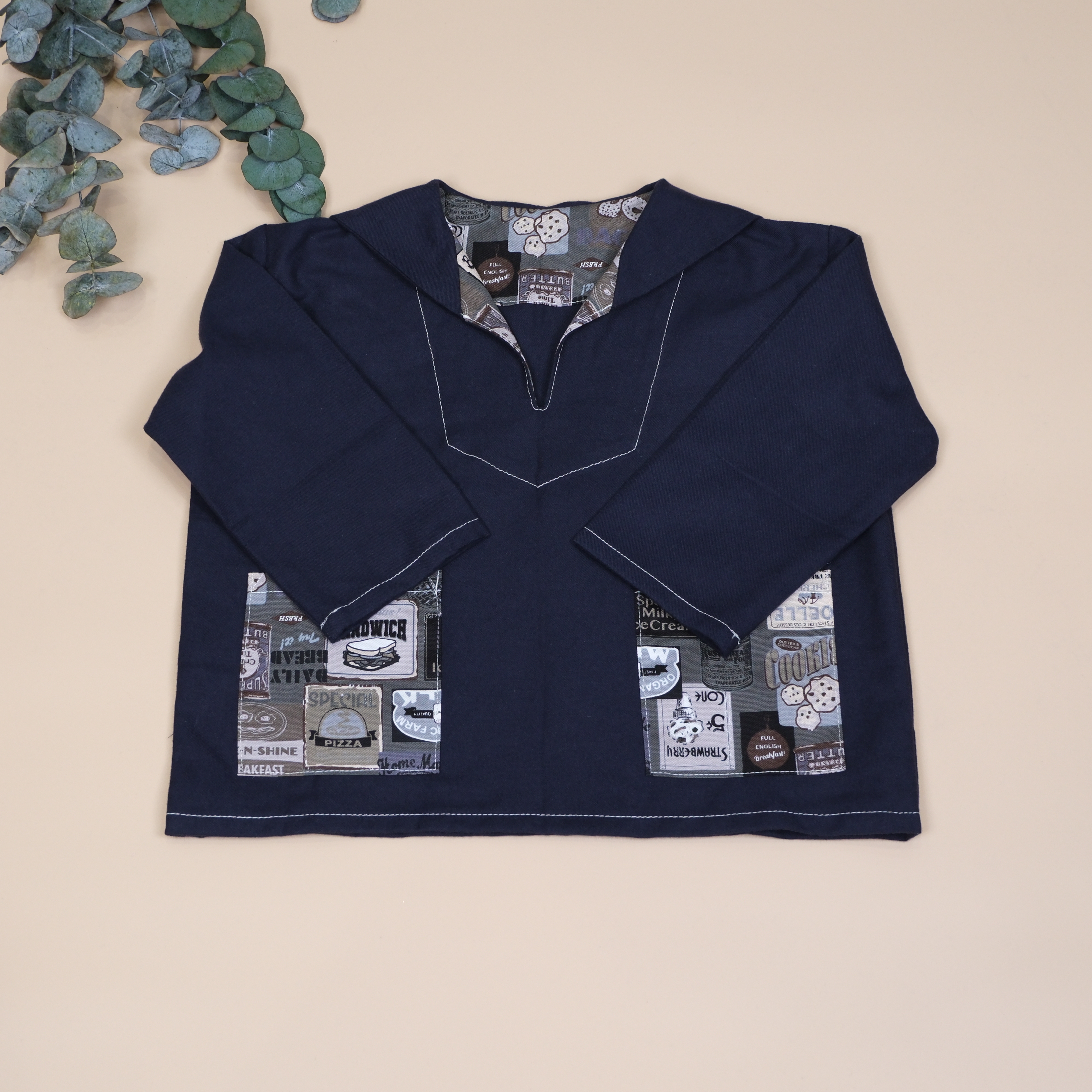 森語系列 𖤣𖤥 紺藍+美式塗鴉 𖤣𖤥 V領翻領口袋上衣