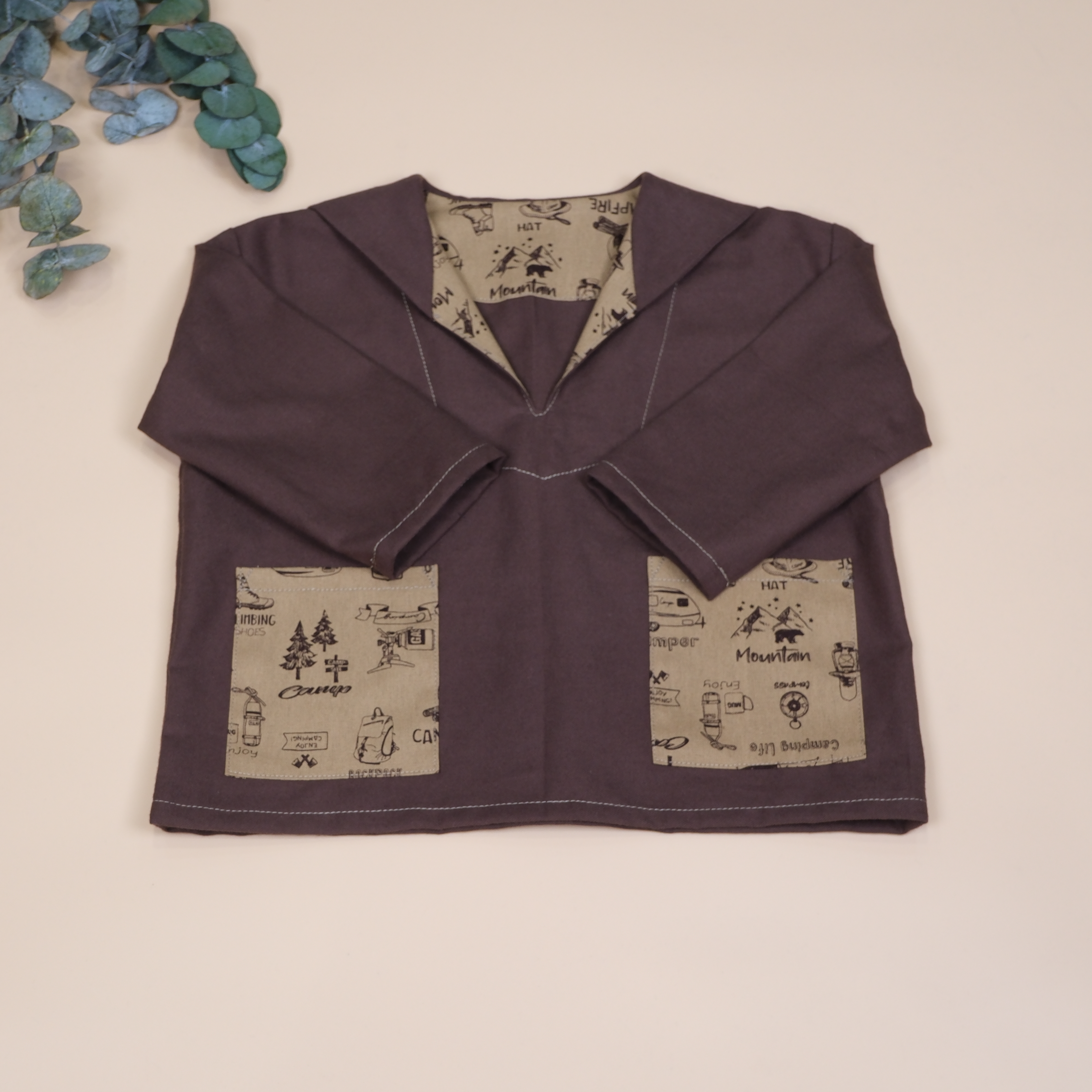 森語系列 𖤣𖤥 暖棕+露營 𖤣𖤥 V領翻領口袋上衣