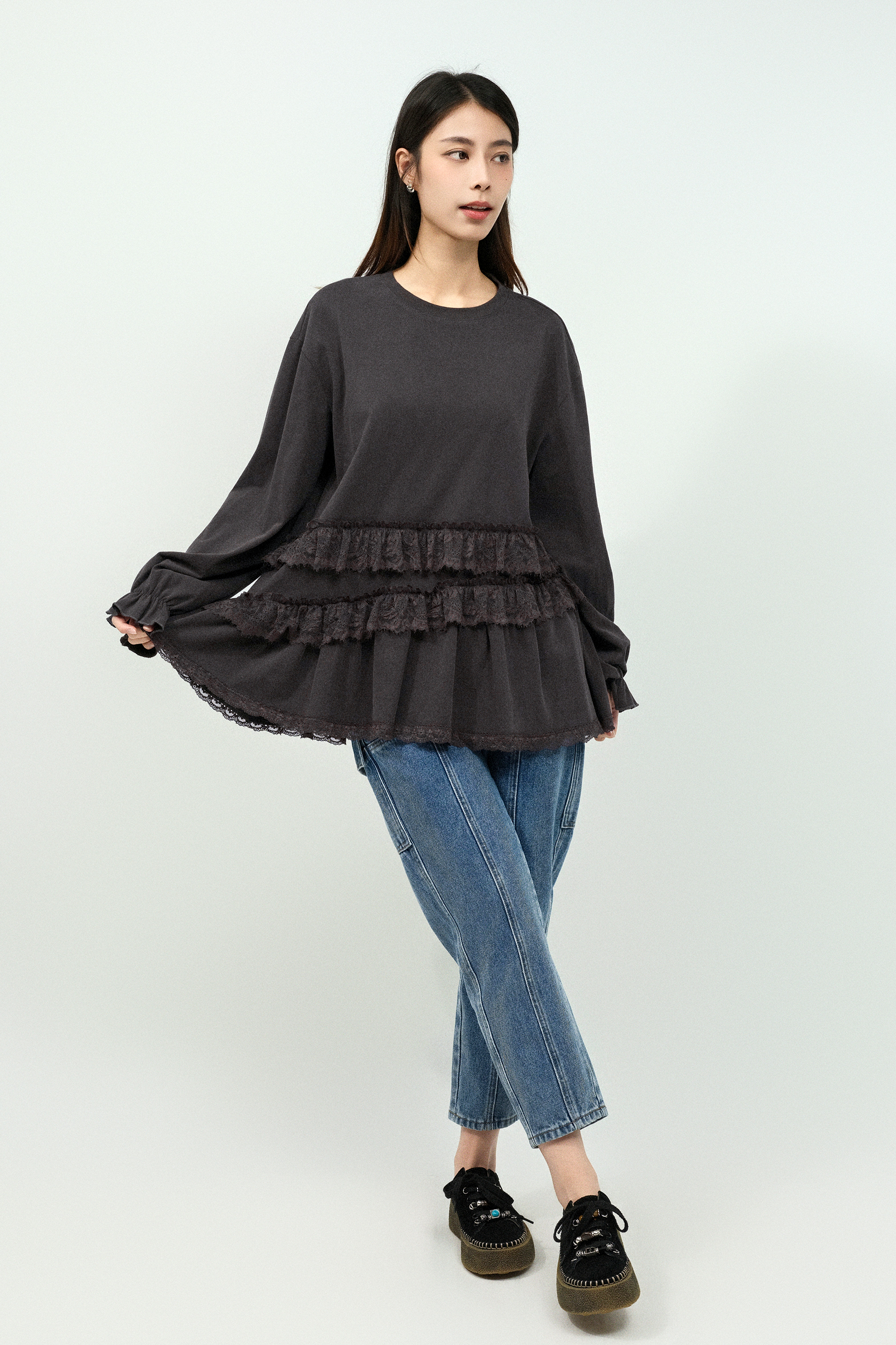 荷葉蕾絲邊長上衣 (預購產品）