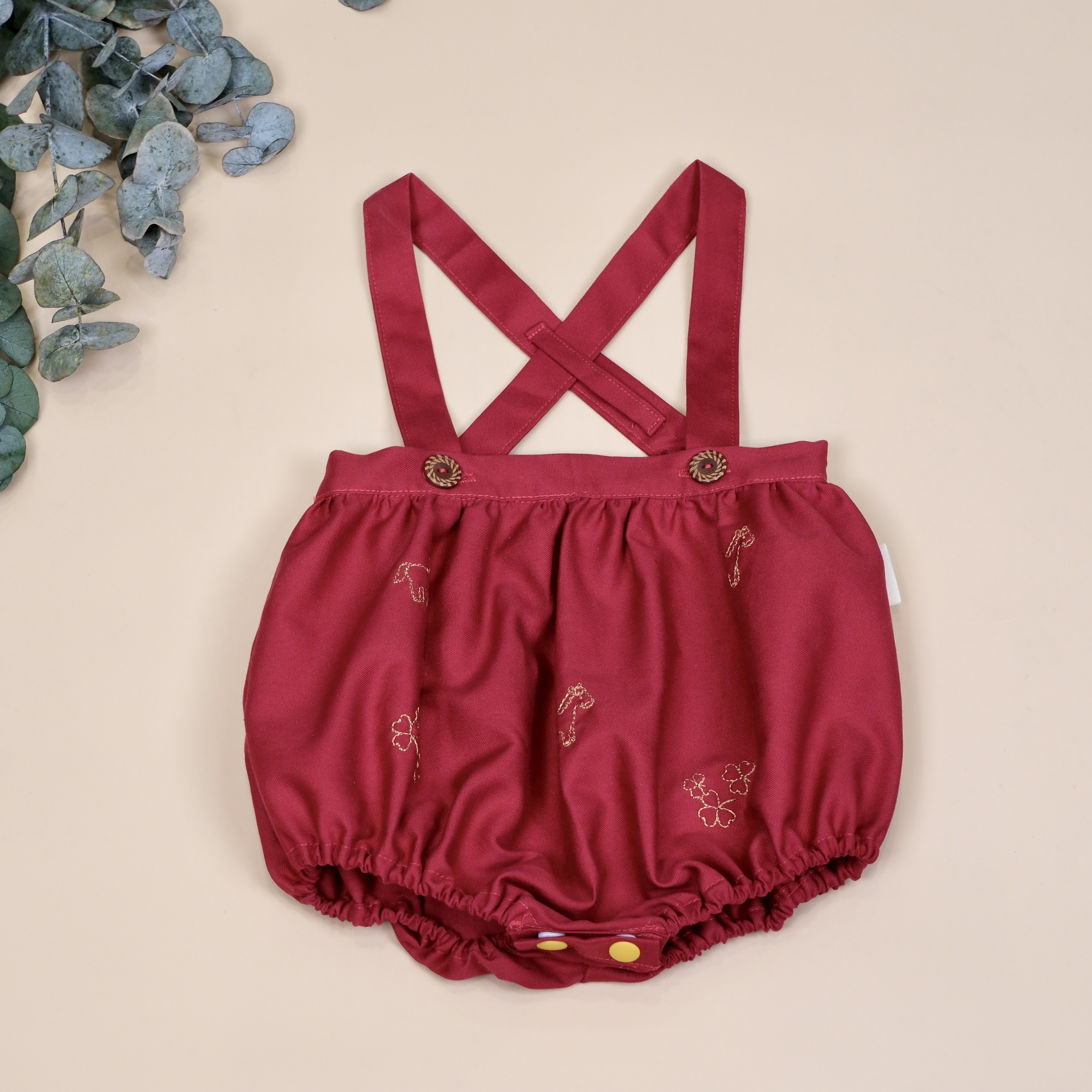 刺繡馬兒 ◈ 手作吊帶包屁衣 ◈ 暖紅