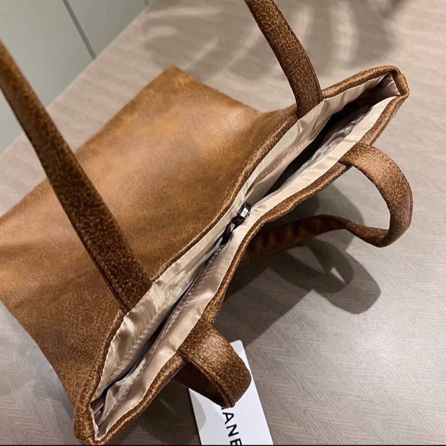 CHANEL VIP 獨家贈禮經典雙C復古風托特包