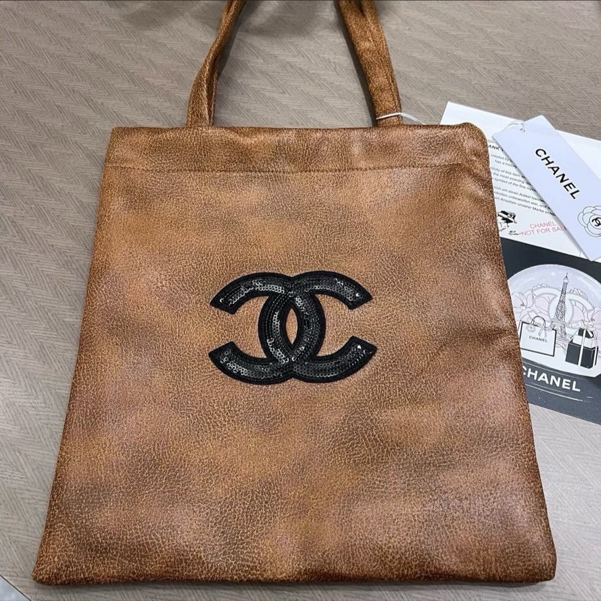 CHANEL VIP 獨家贈禮經典雙C復古風托特包