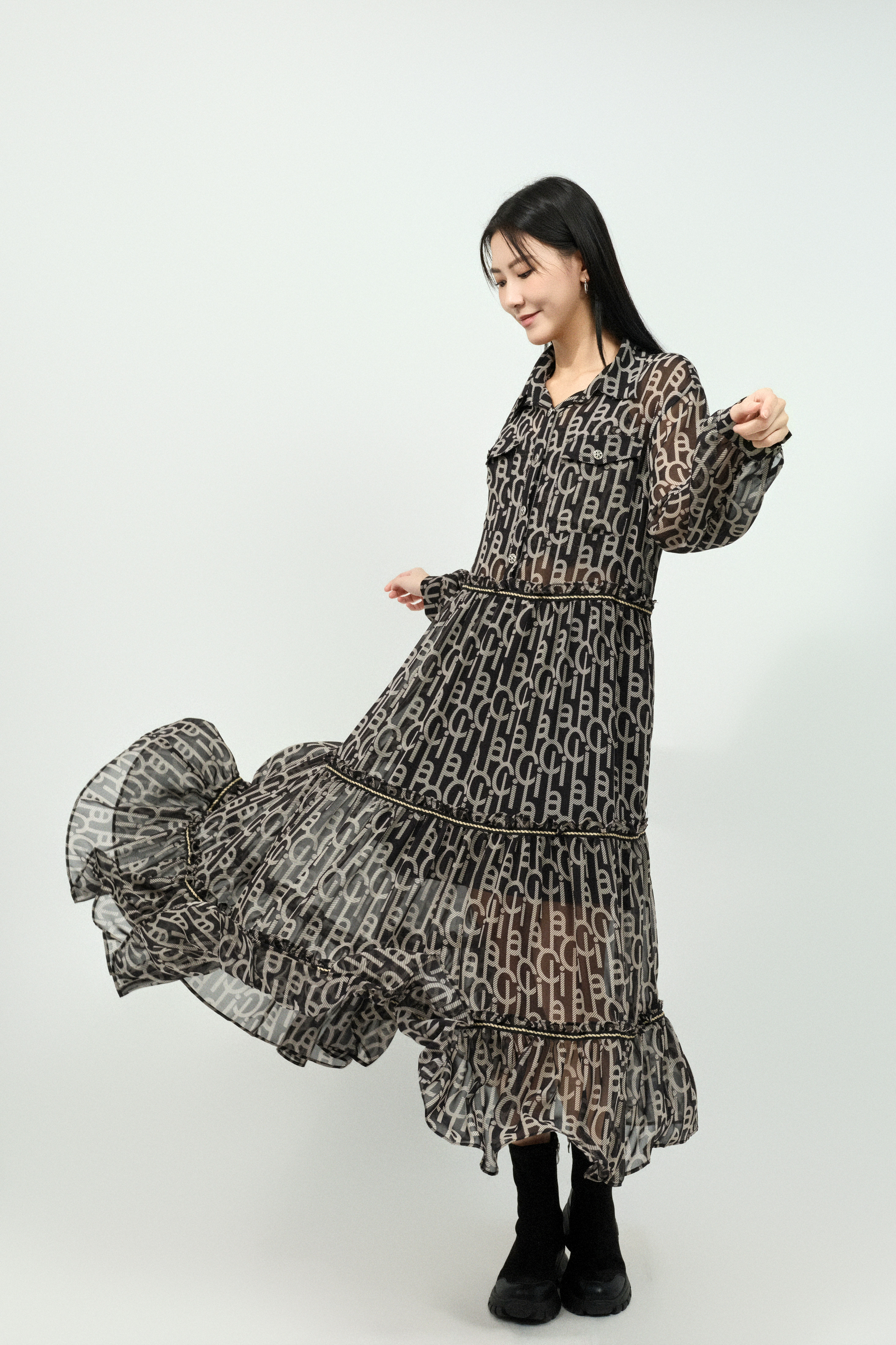 字母花雪紡蛋糕連身裙 (現貨款式）