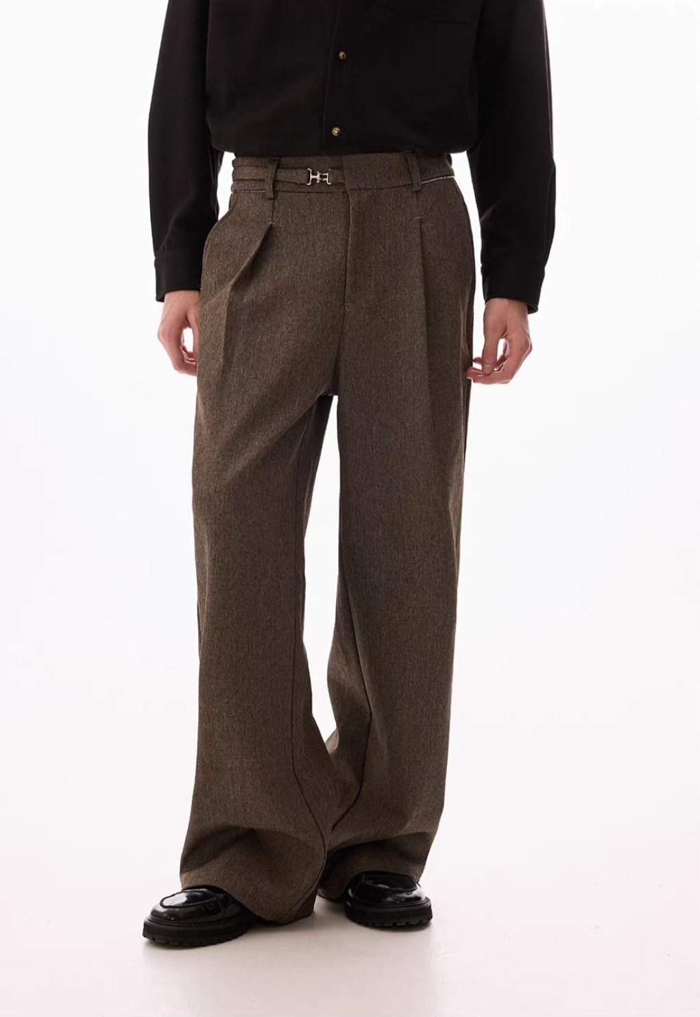 133. Pleated Wide-leg Trousers