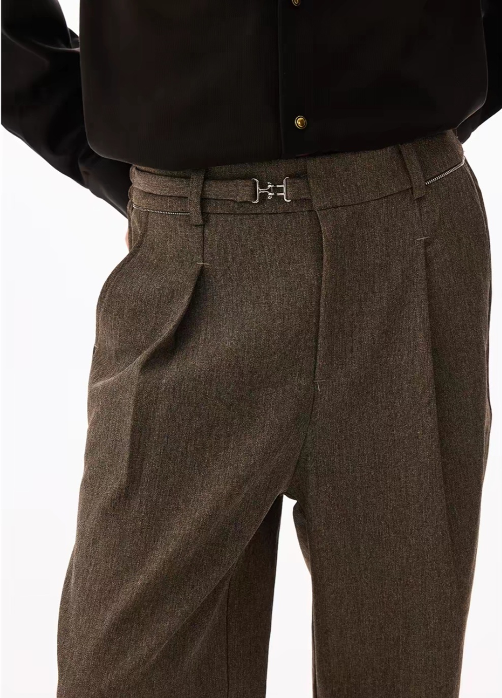 133. Pleated Wide-leg Trousers