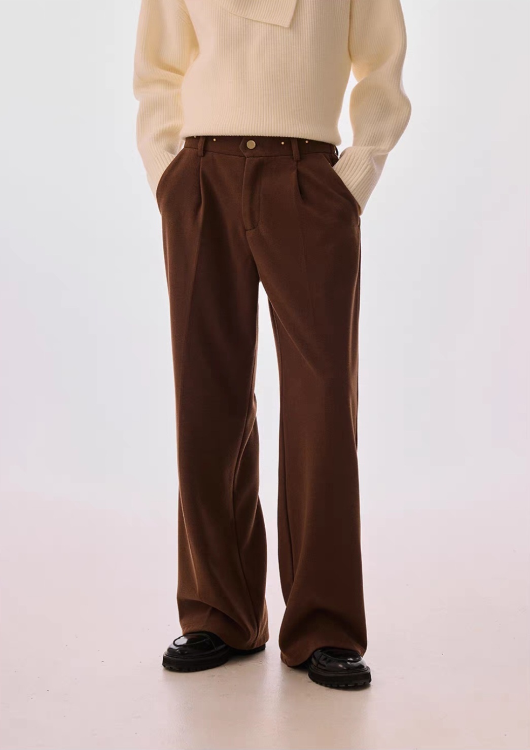 135. High-Waisted Wide-Leg Trousers