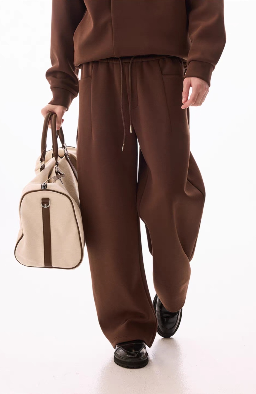 137. Wide-Leg Sweatpants