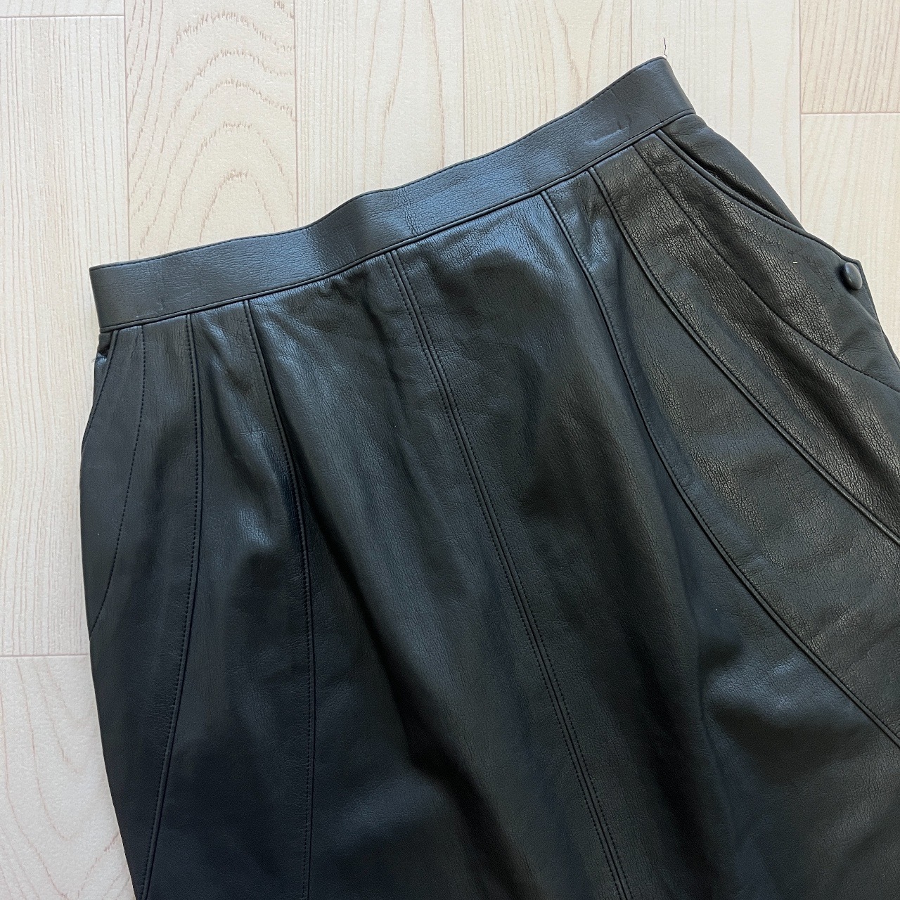 日本製黑色仿皮半裙