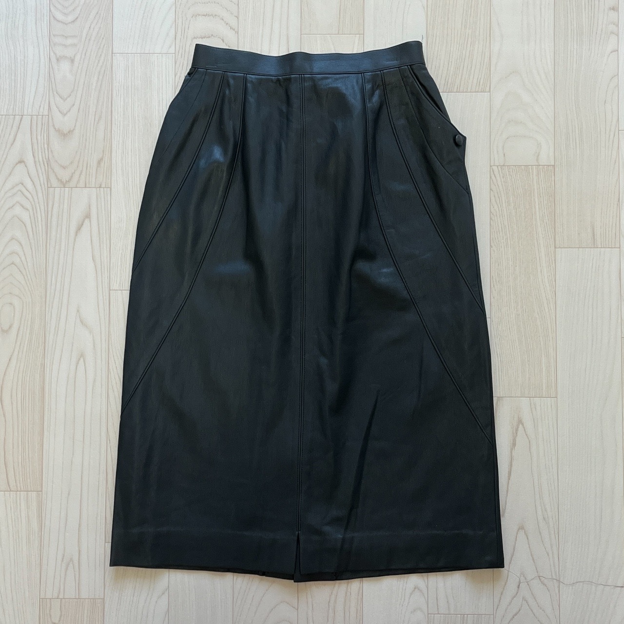 日本製黑色仿皮半裙