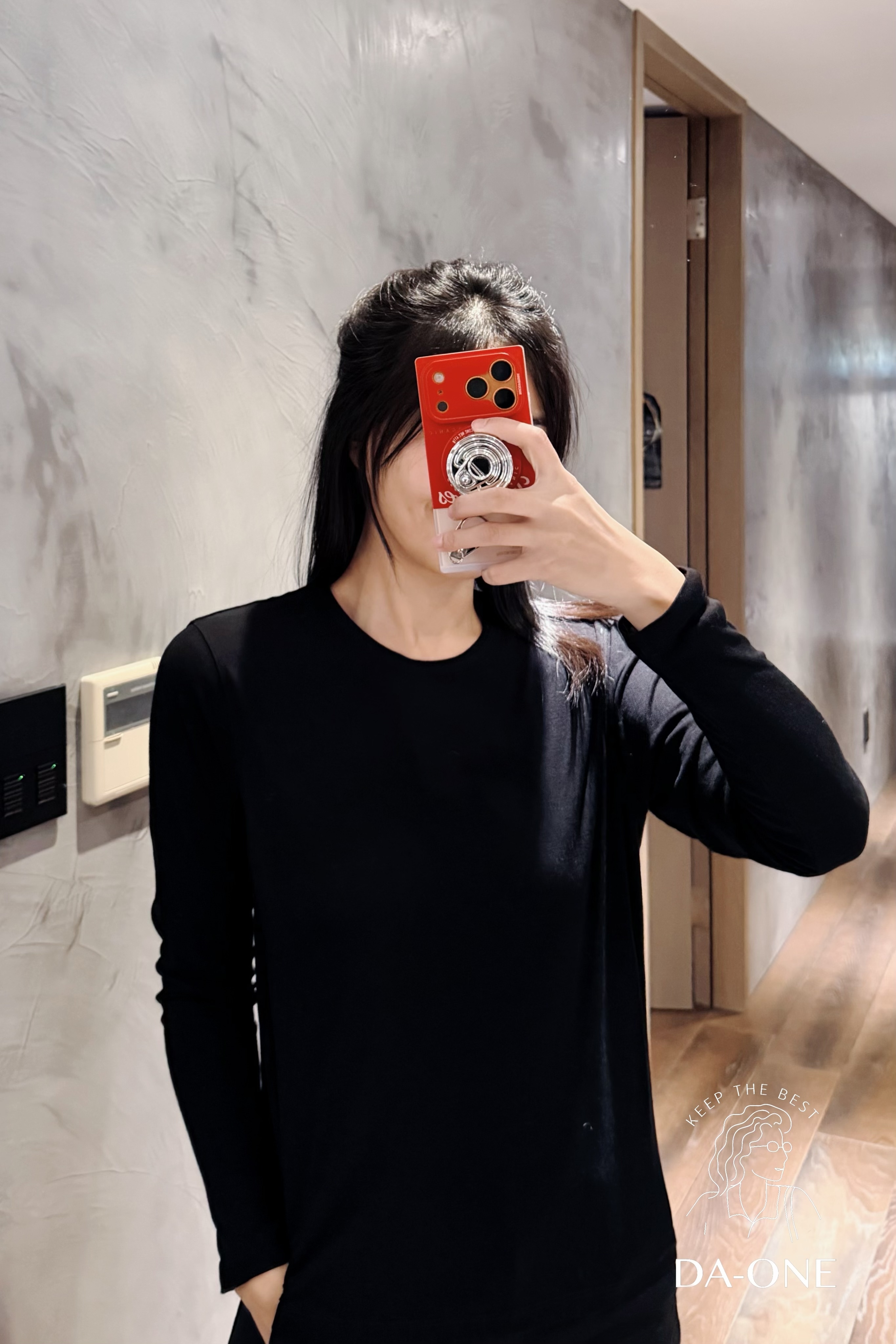 DA-ONE天絲羊毛薄款內搭上衣 F size