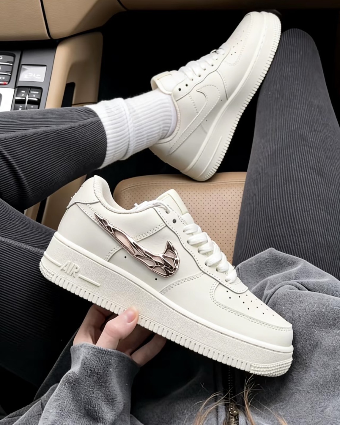 Nike Air Force 1 Low Molten Swoosh "Metallic Pink" 液態金屬 玫瑰金