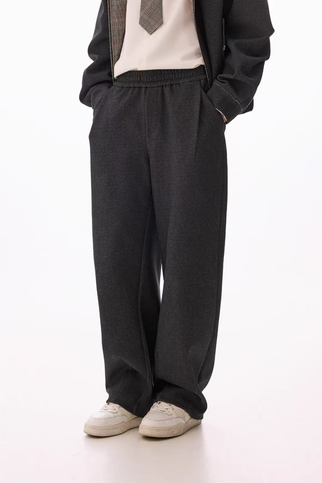 138. Relaxed Jogger Pants