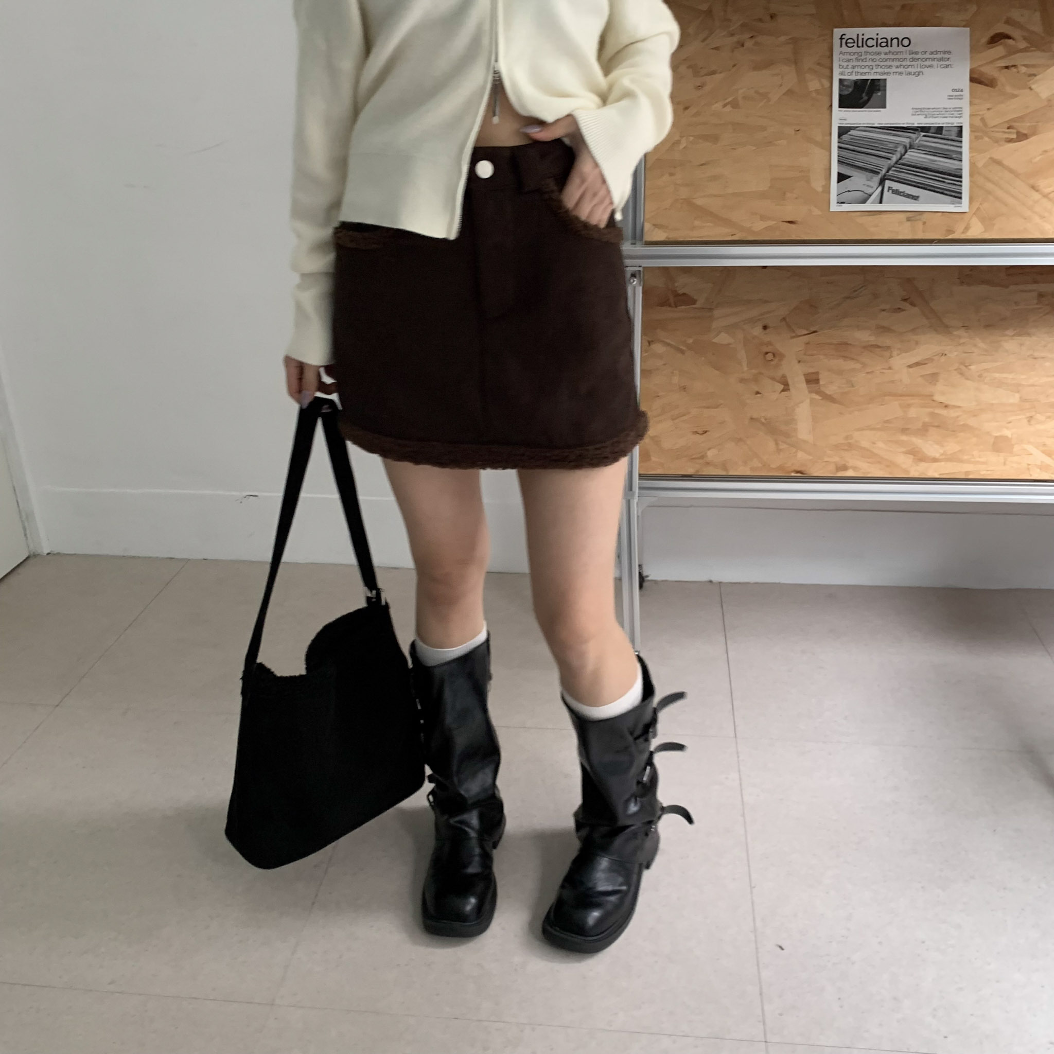 ISA_多一點點甜! 燈芯絨拼接Q毛擺牛仔褲裙_51232