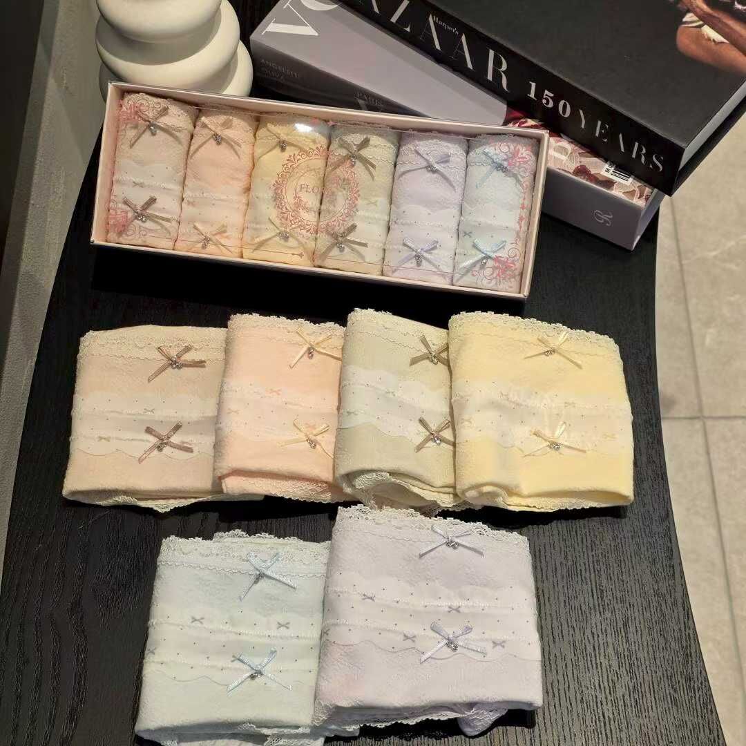 FL5401 蝴蝶花紋蕾絲內褲 (一套6條)