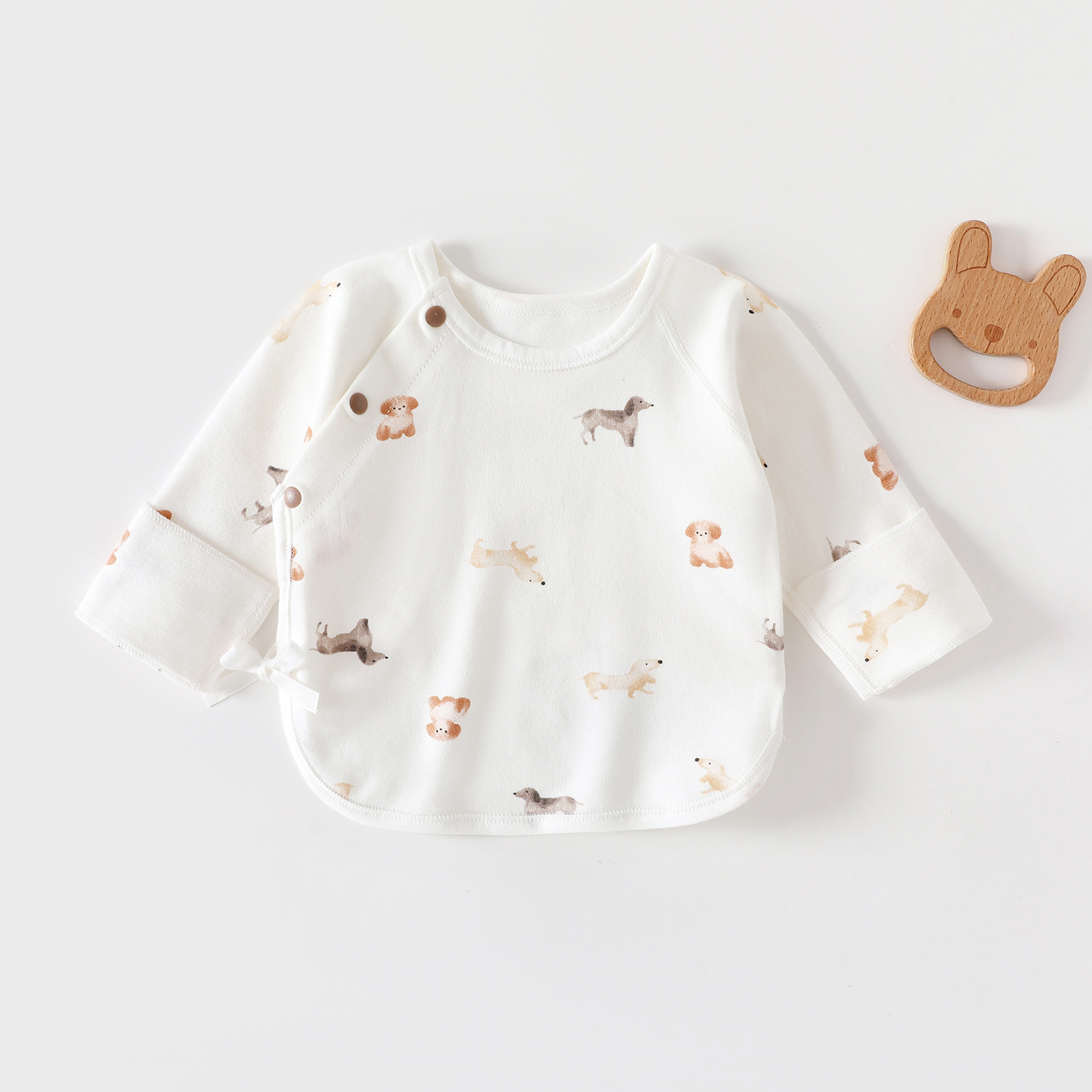 春秋新生兒半背蝴蝶衣