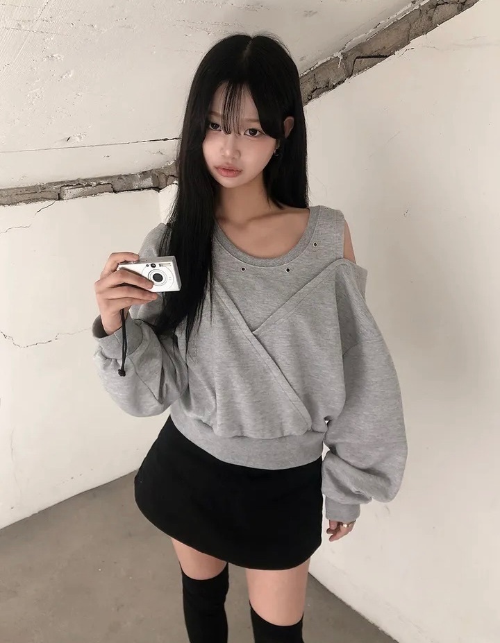 【1/2截單！首批優惠價預訂】KR EYELET SHOULDER CUT-OUT SWEATSHIRT（5色）