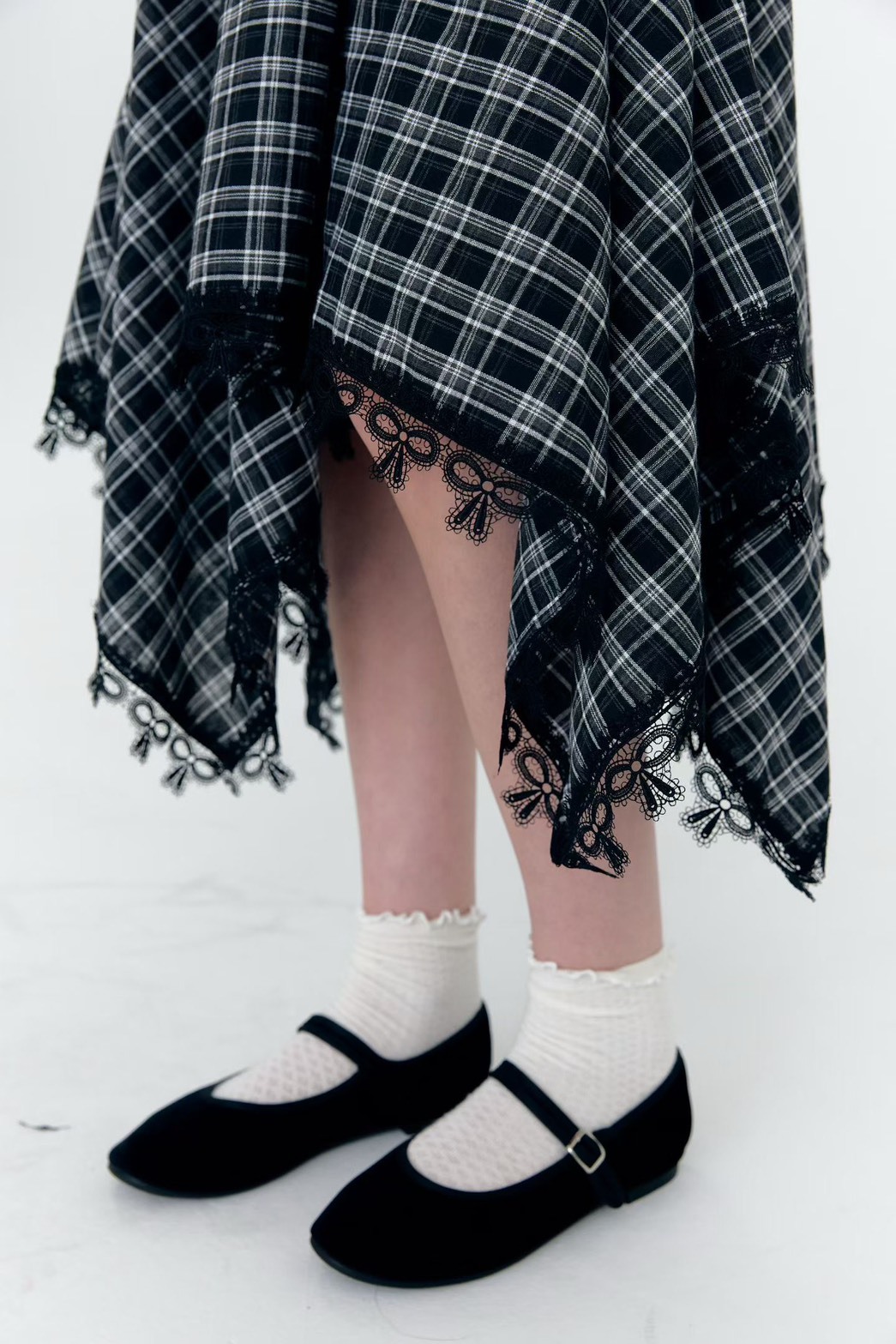 蝴蝶結蕾絲邊不規則格子長裙