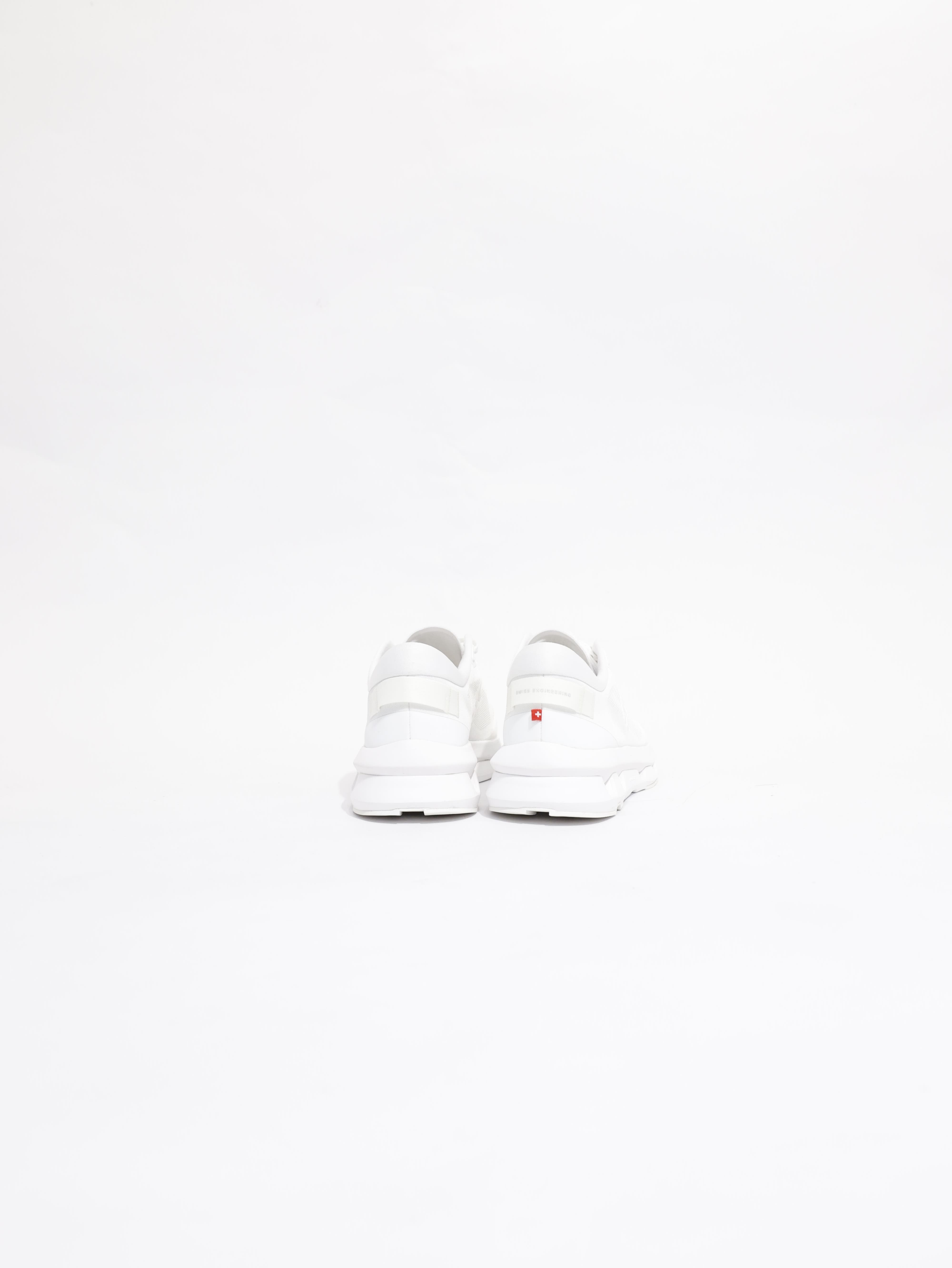 On 女 Cloudzone 休閒鞋 ON3WF10073295