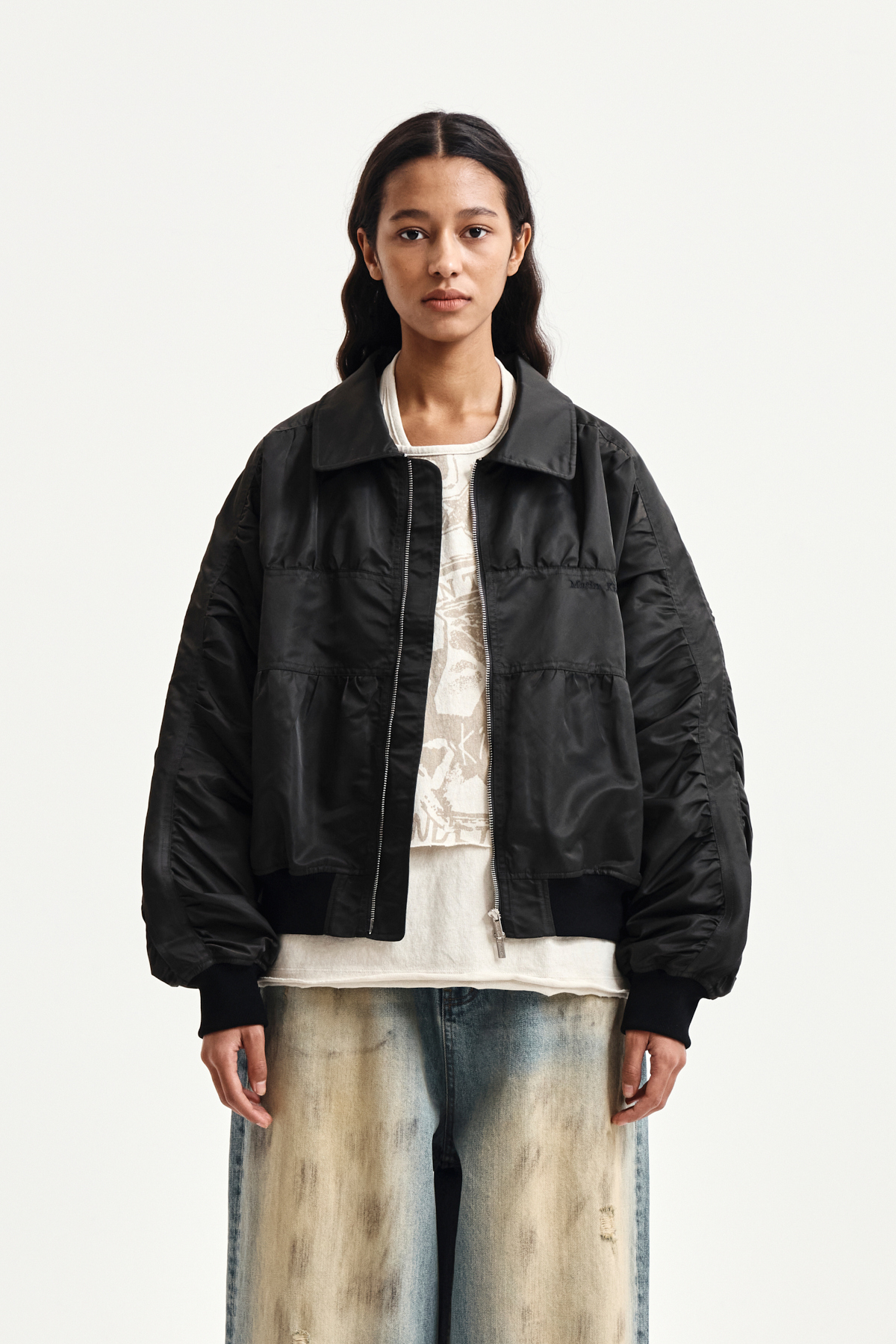 小LOGO抓皺尼龍飛行外套 卡其