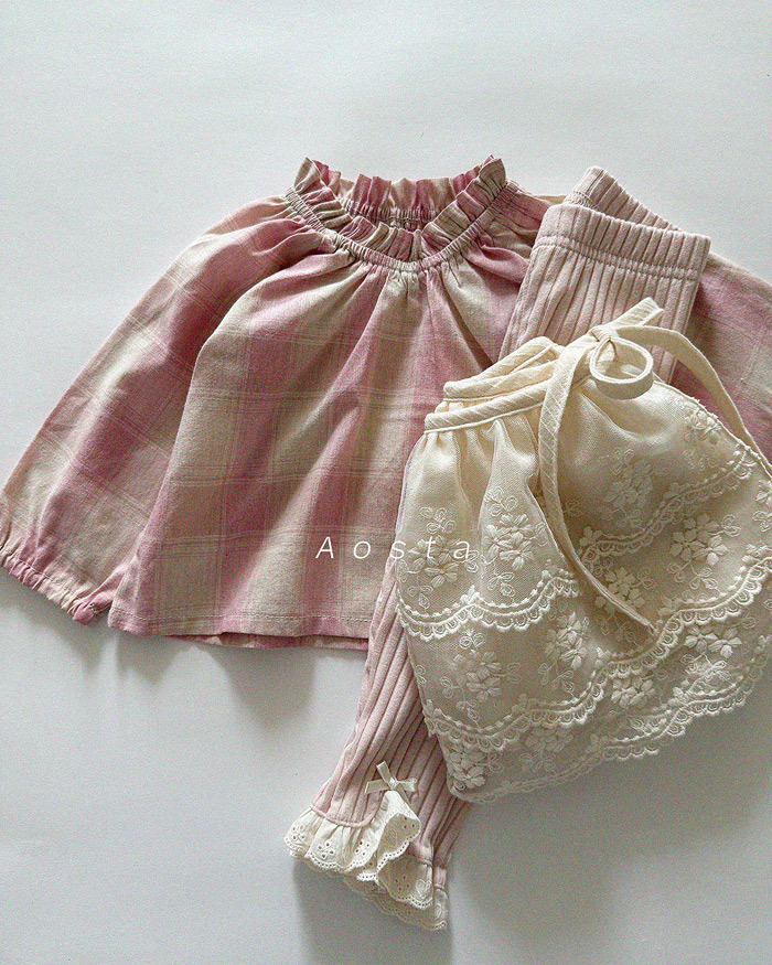 正韓春aosta 兩色薄荷葉方格上衣