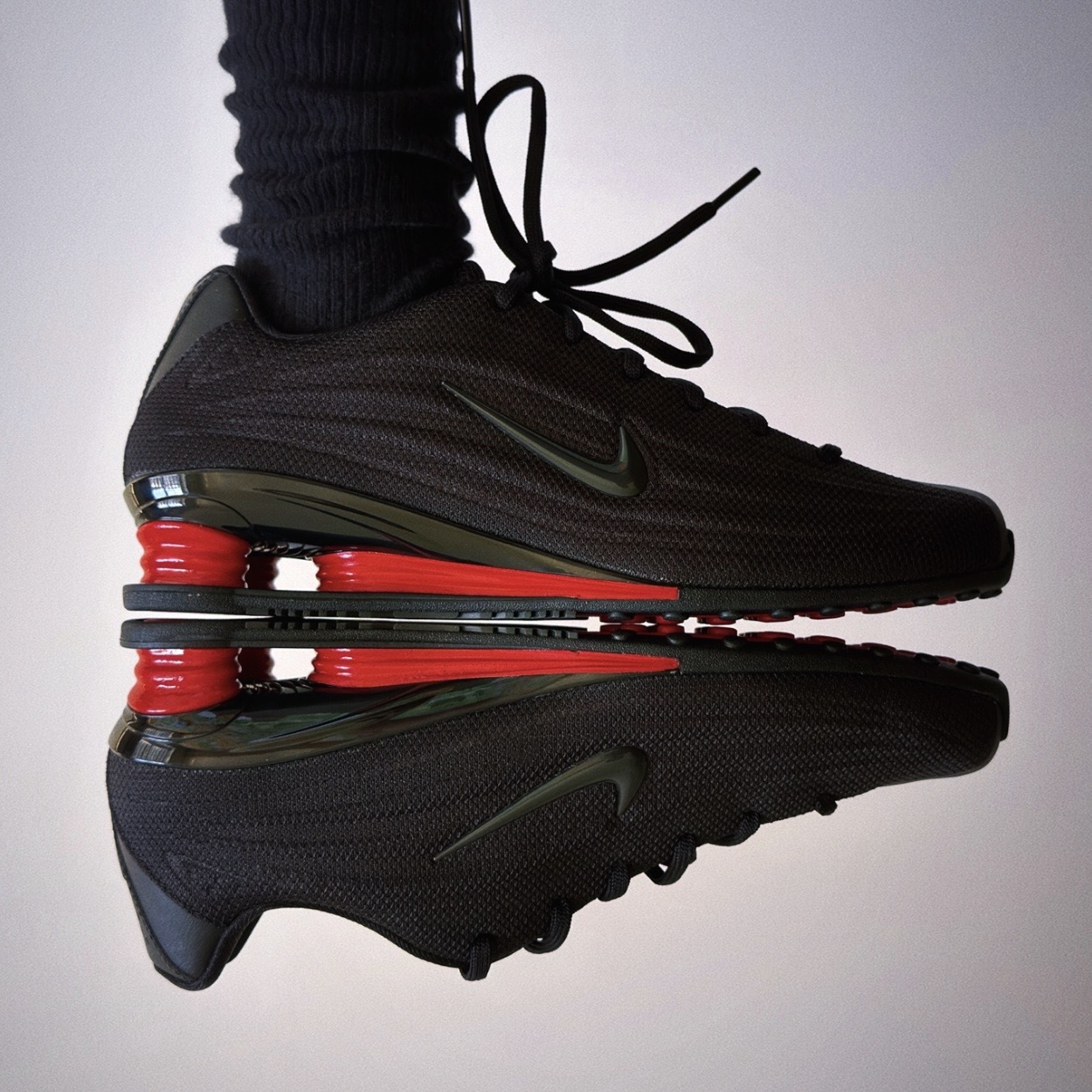 NIKE SHOX Z 黑紅 針織鞋面 MEOVV同款 彈簧鞋 復古 女鞋 HQ7540-002