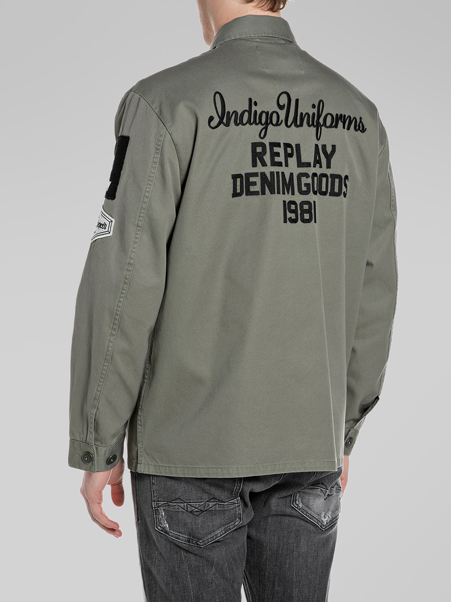 軍綠色布貼襯衫夾克