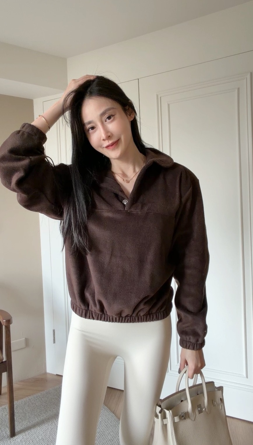 【新款少量現貨】｜韓國｜可立領排扣上衣