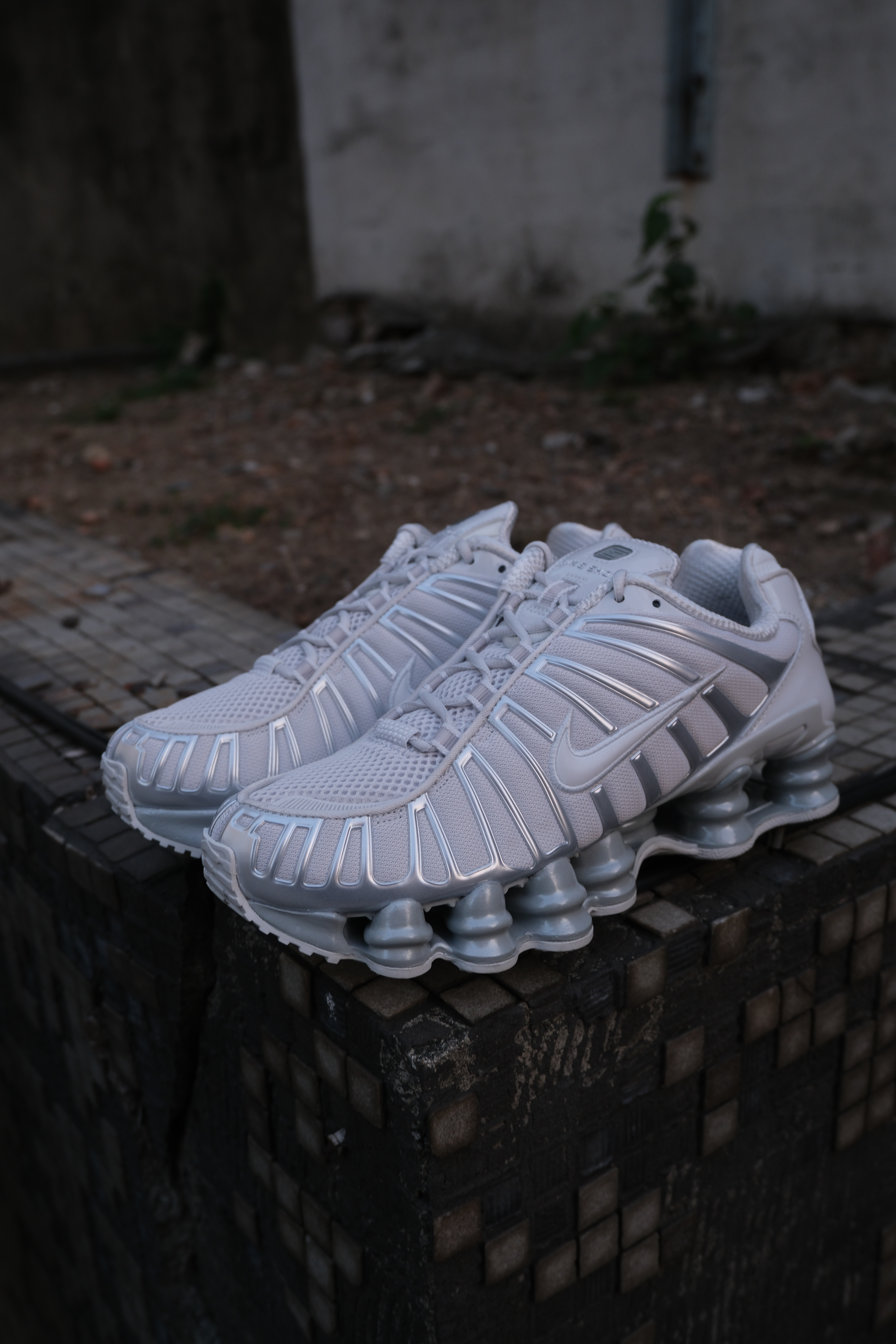 Nike Shox TL 灰銀 彈簧鞋 女鞋 IB1087-002