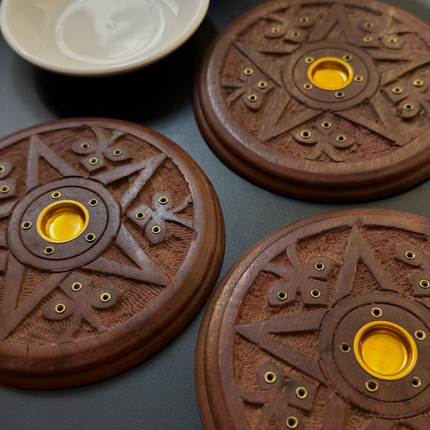 [原石] 水晶球座 / 線香盤