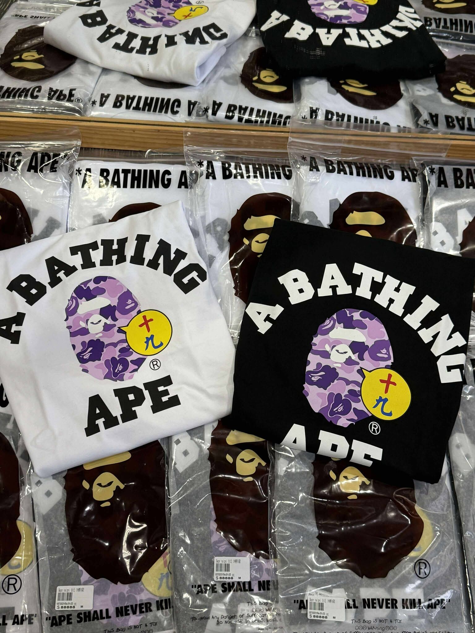 Bape taipei 台北限定 19週年 短Tee 0ZXTEM01X101P